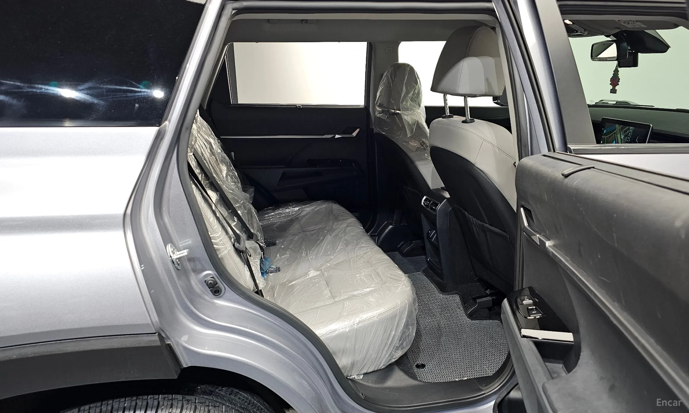 KG Mobility (SsangYong) Torres превью 11