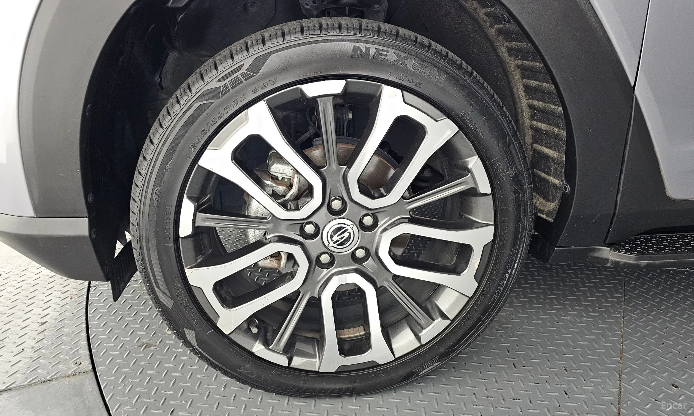 KG Mobility (SsangYong) Torres превью 5