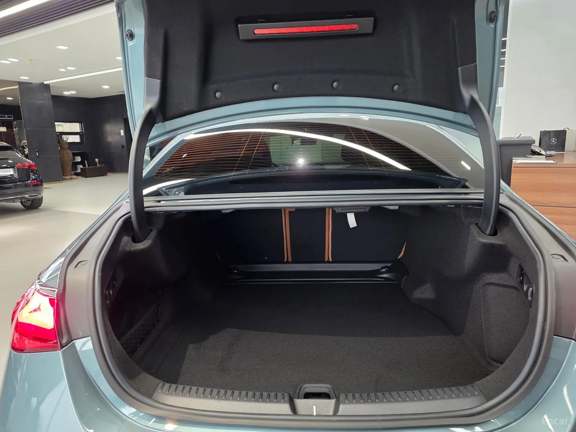 Mercedes Benz E-Class W214 превью 15
