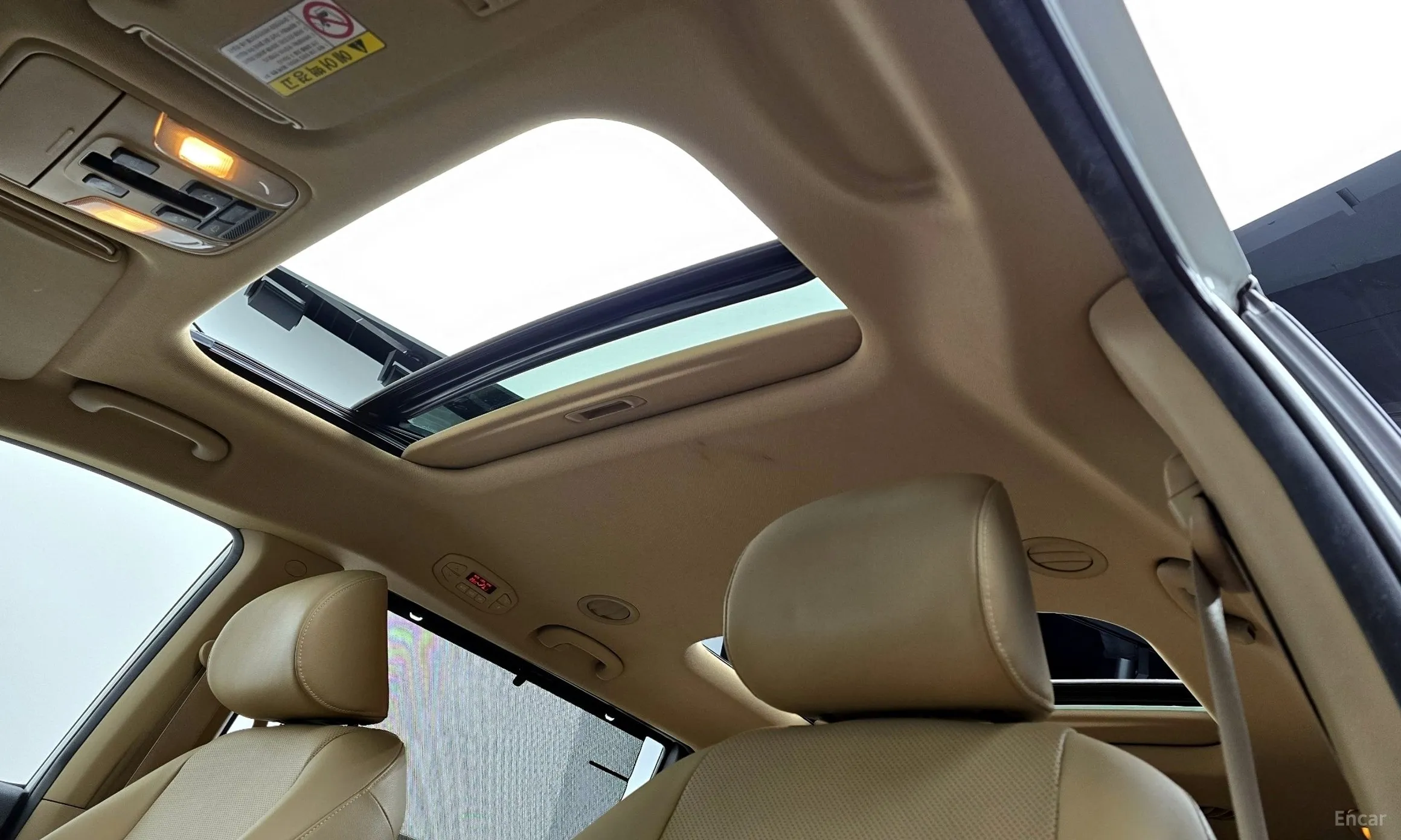 Kia Carnival превью 17