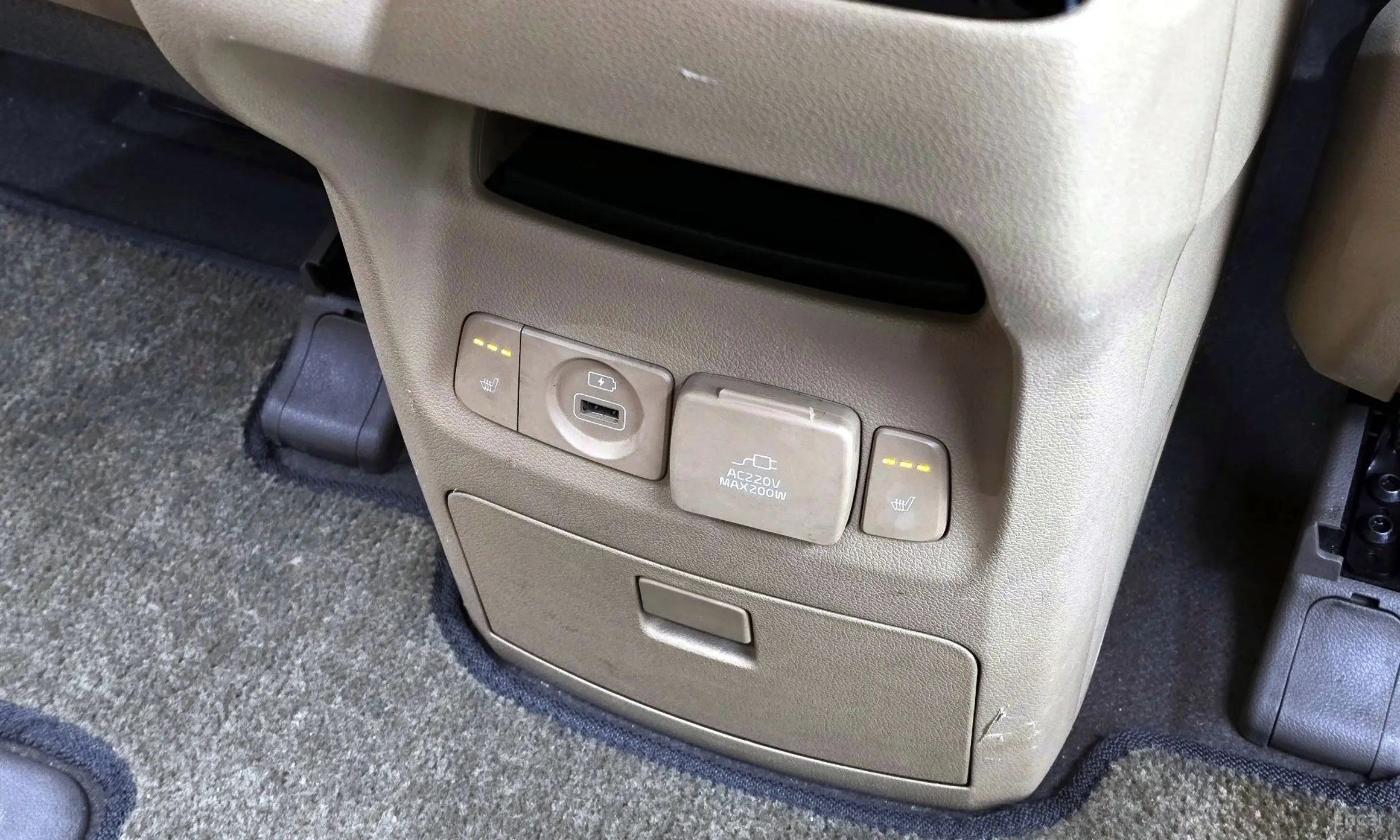 Kia Carnival превью 18
