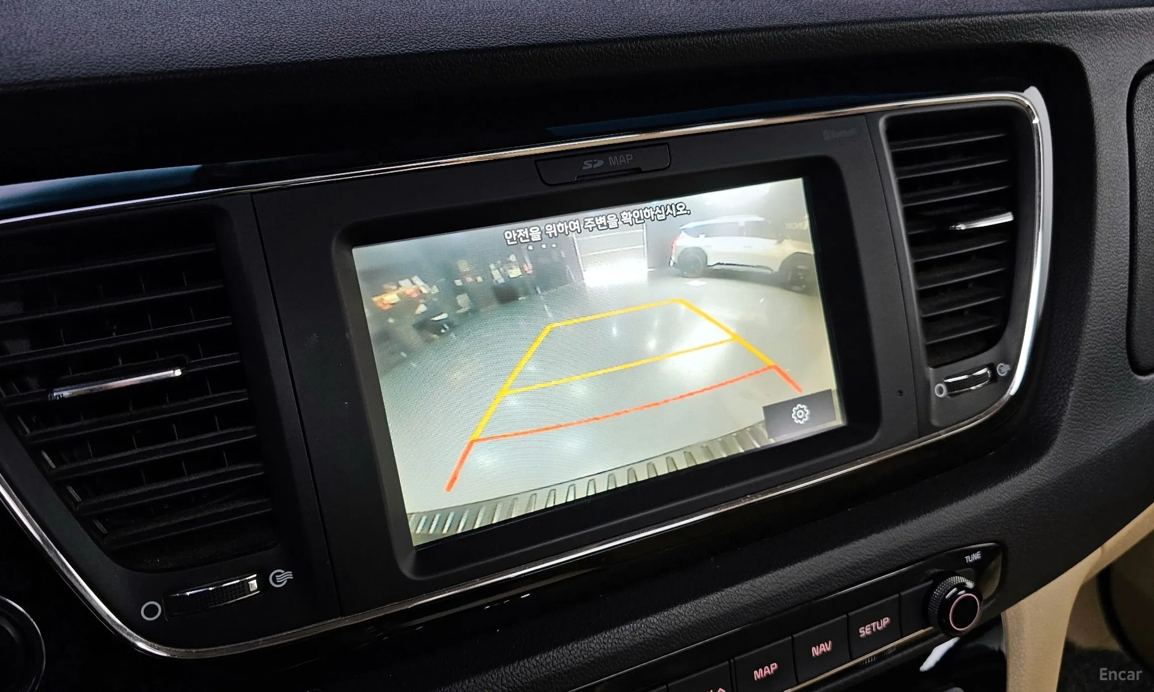 Kia Carnival превью 14