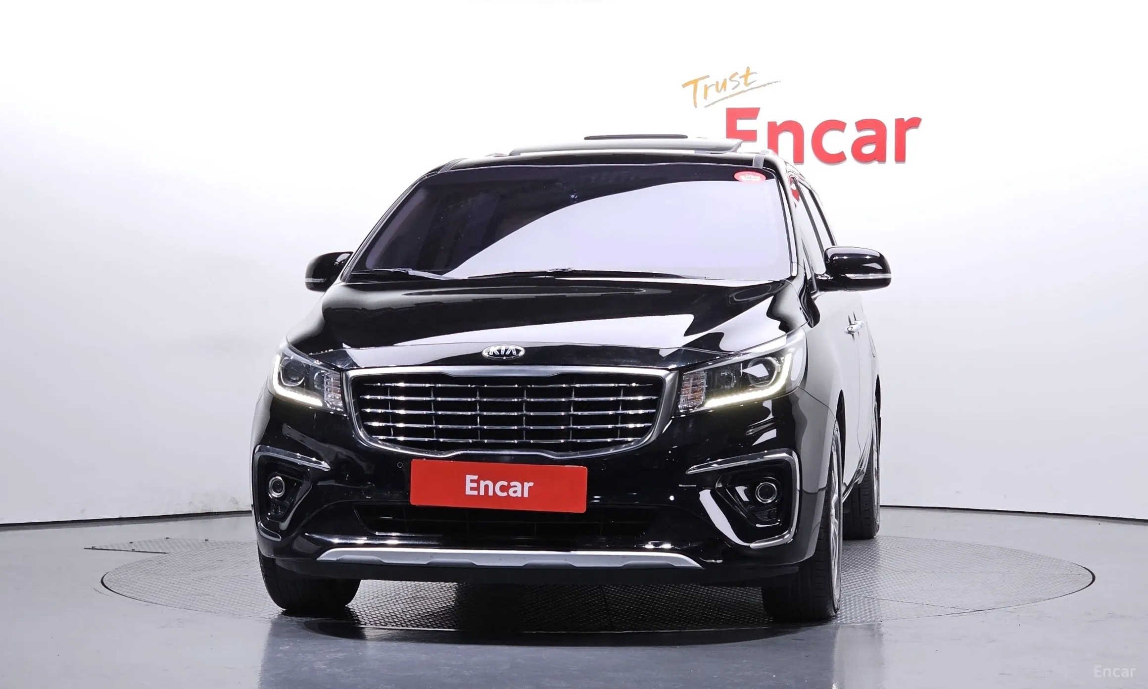 Kia Carnival превью 3