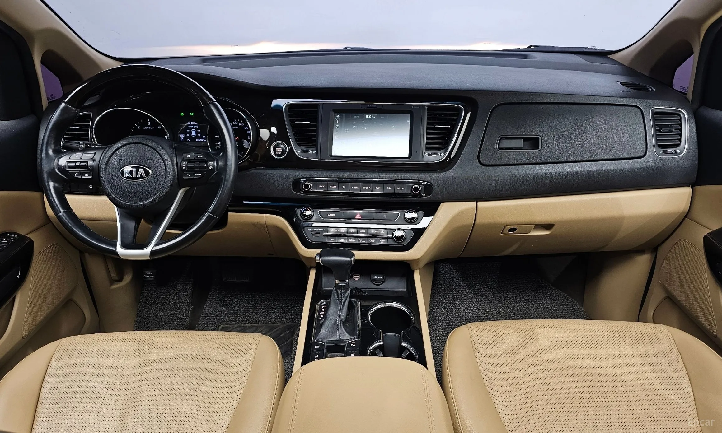 Kia Carnival превью 6