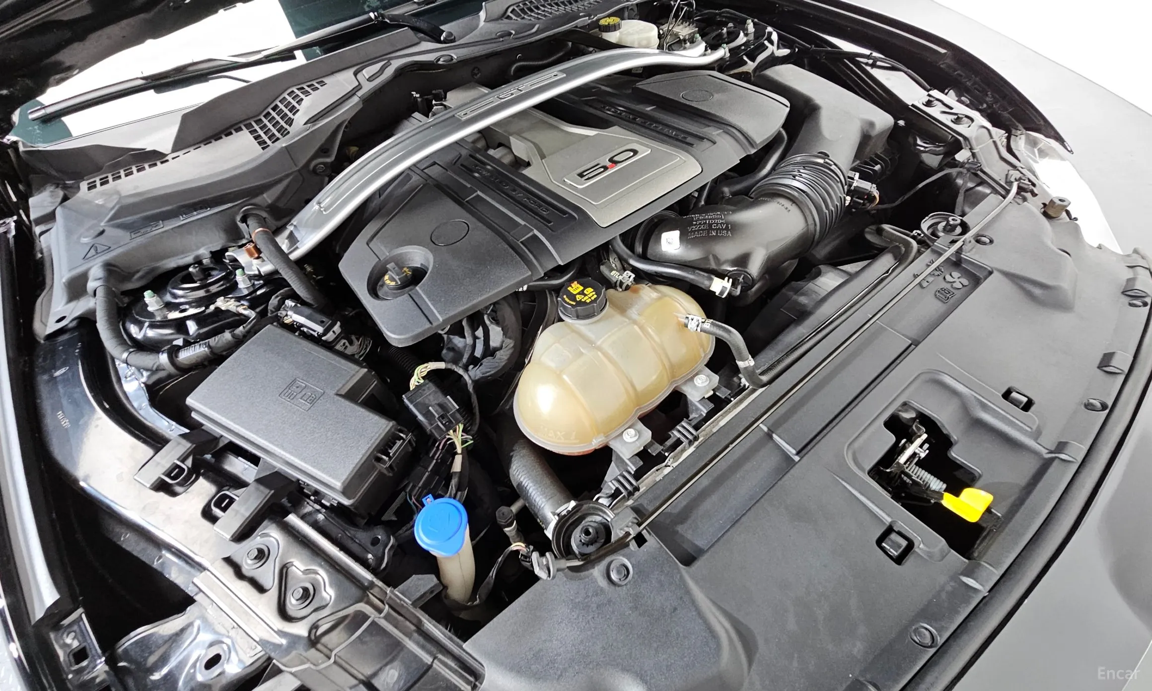 Ford Mustang превью 6