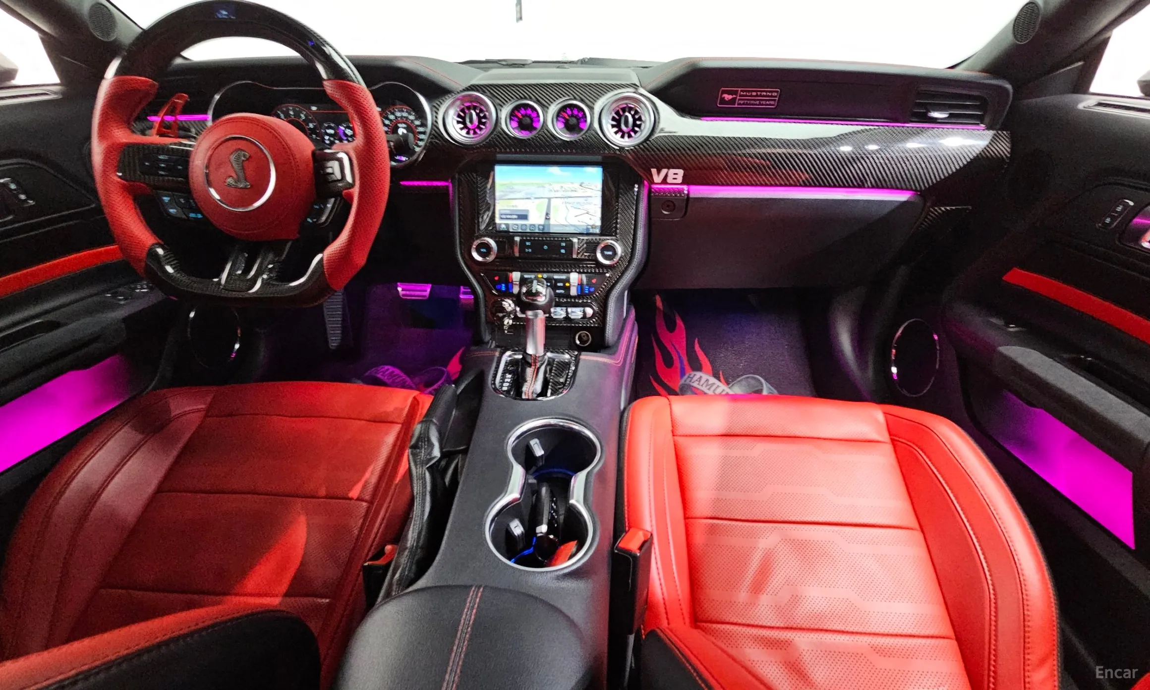 Ford Mustang превью 7