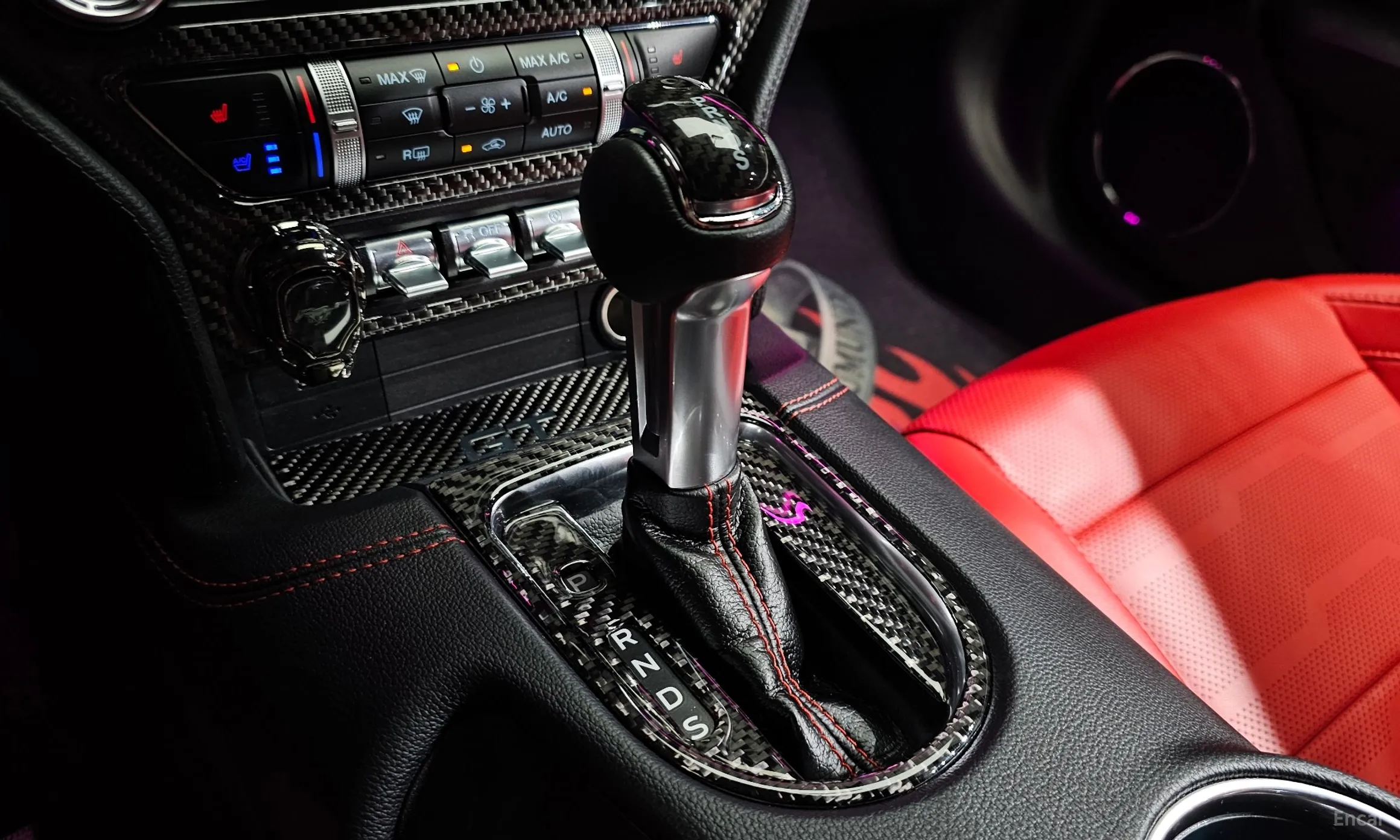 Ford Mustang превью 9