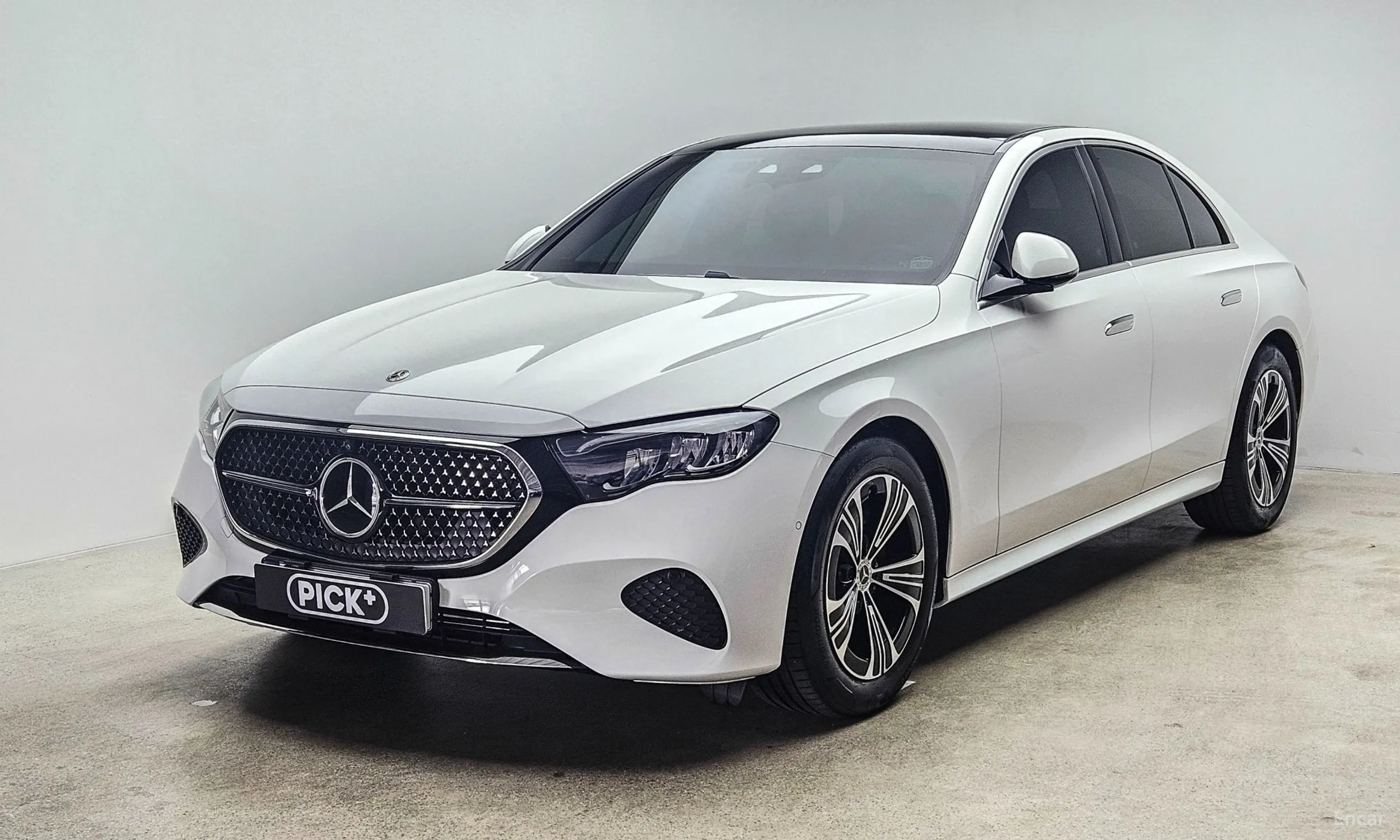 E-Class W214