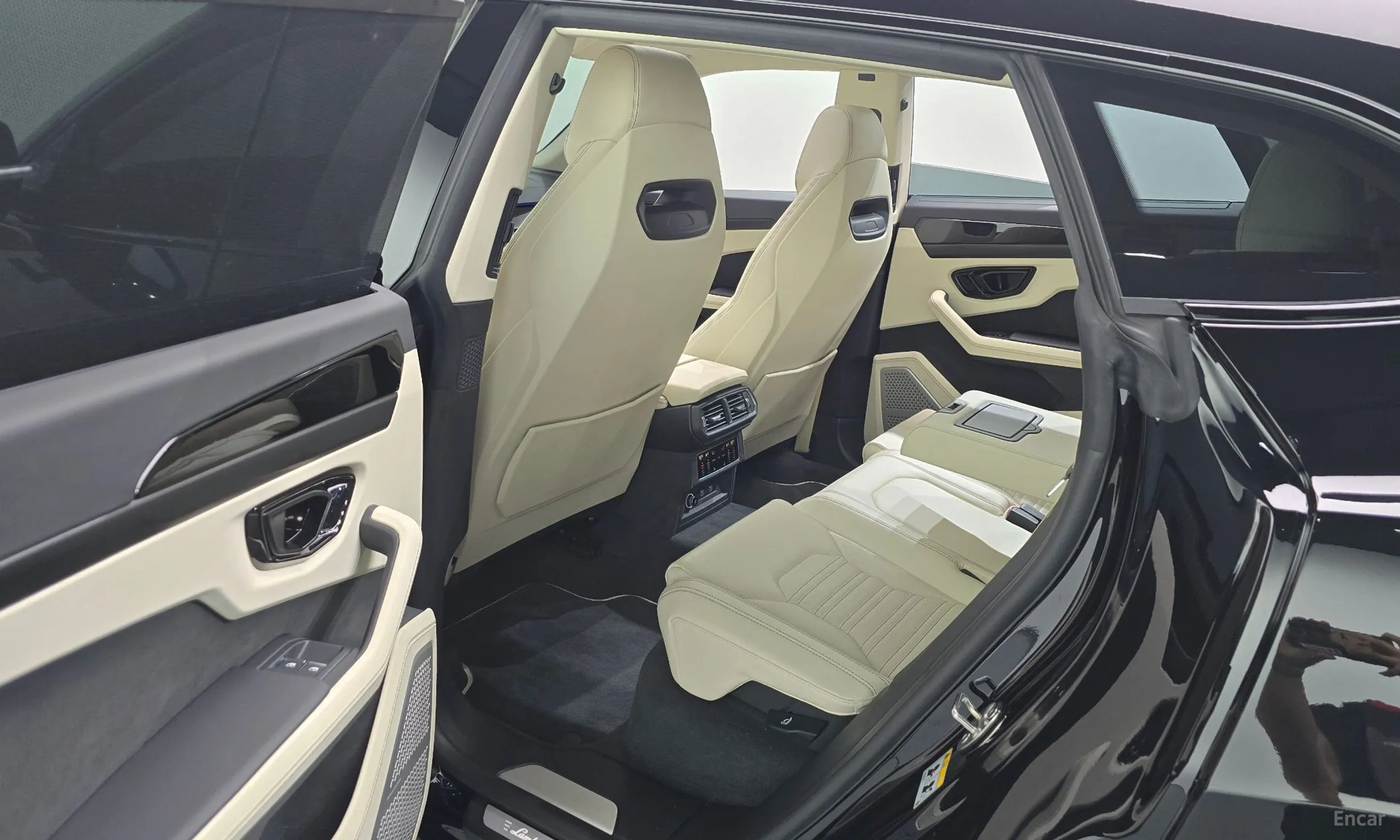 Lamborghini Urus превью 12