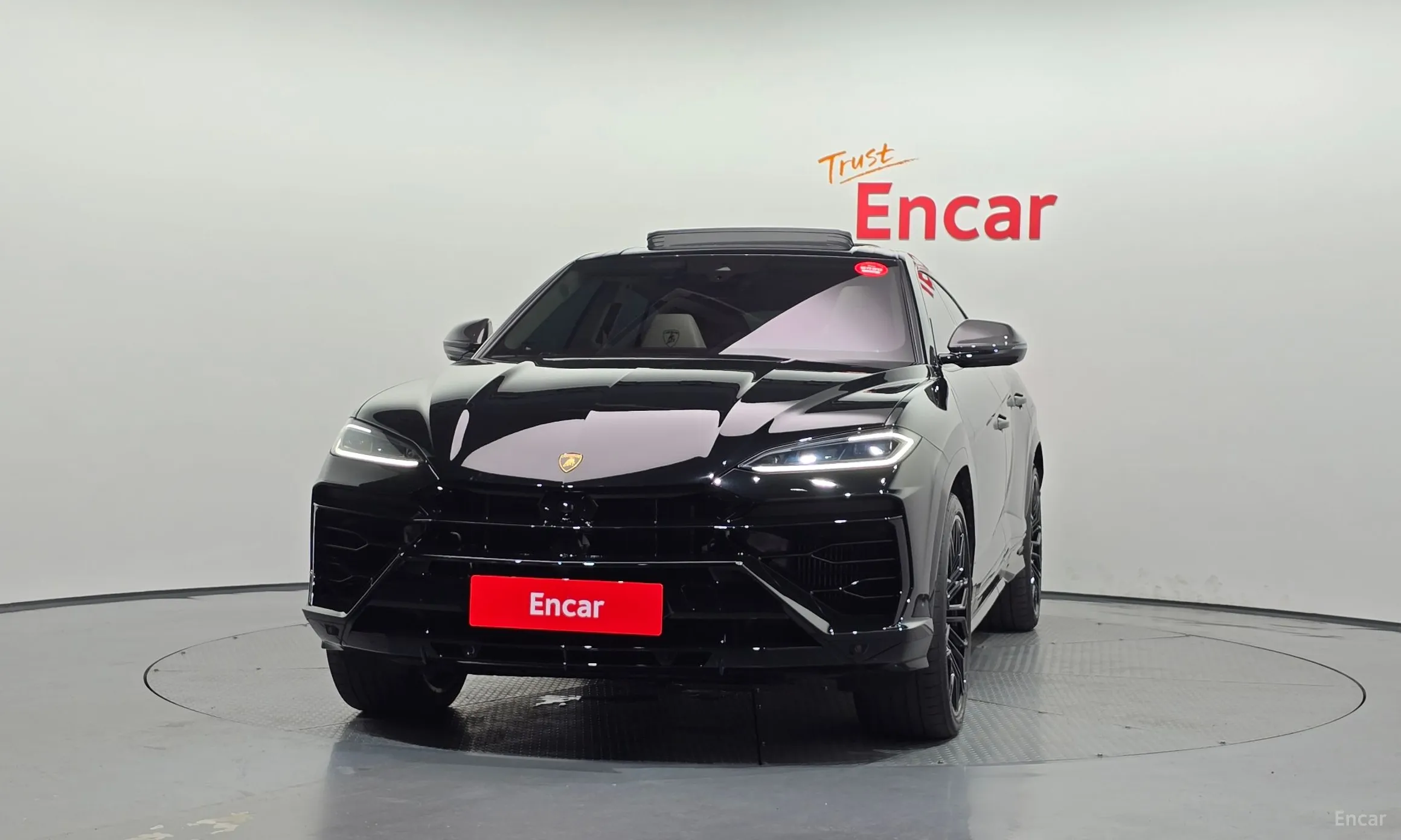 Lamborghini Urus превью 3