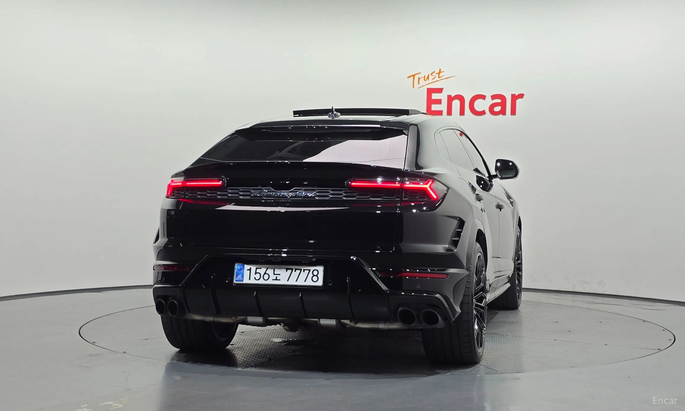 Lamborghini Urus превью 4
