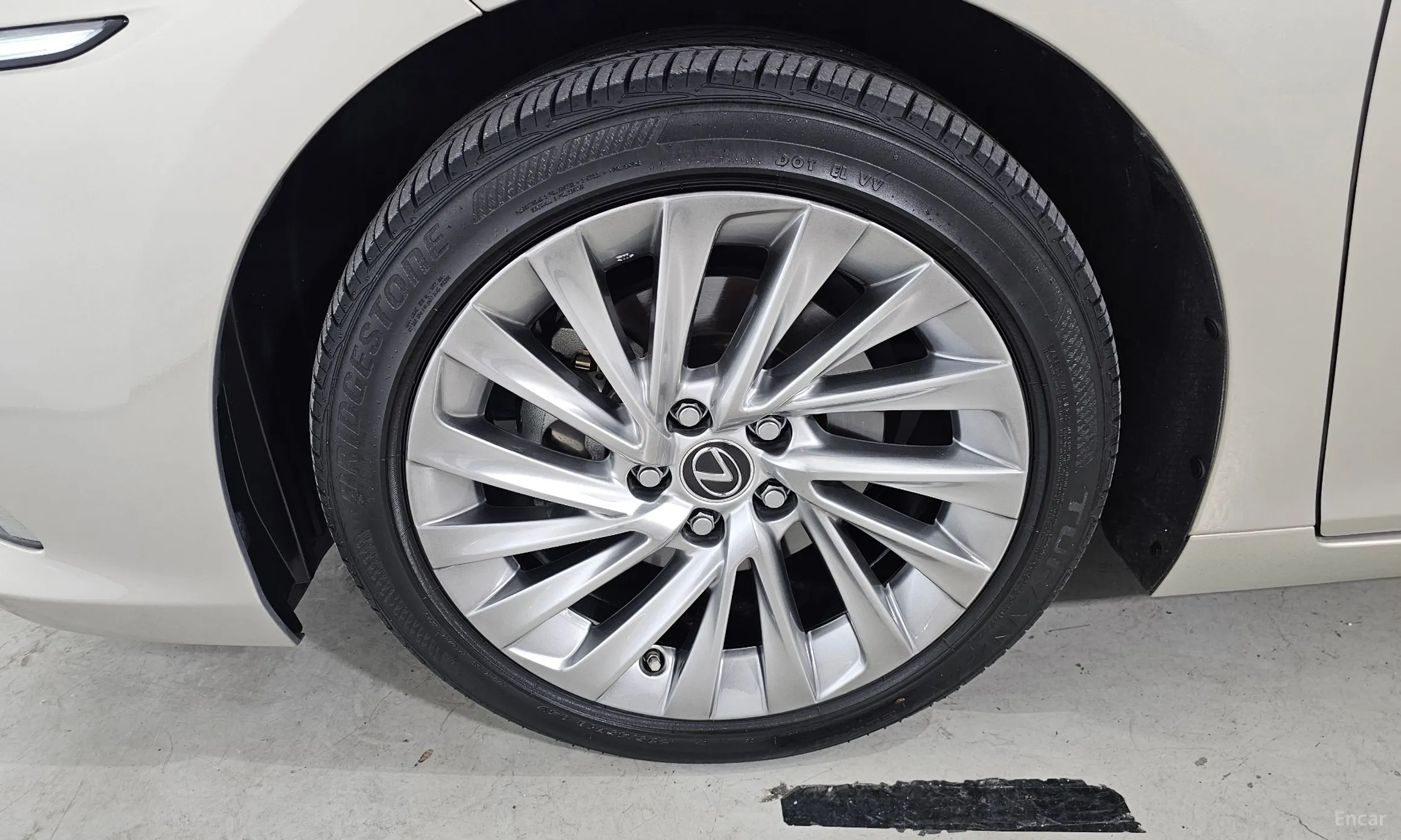 Lexus ES300h 7th Generation превью 5