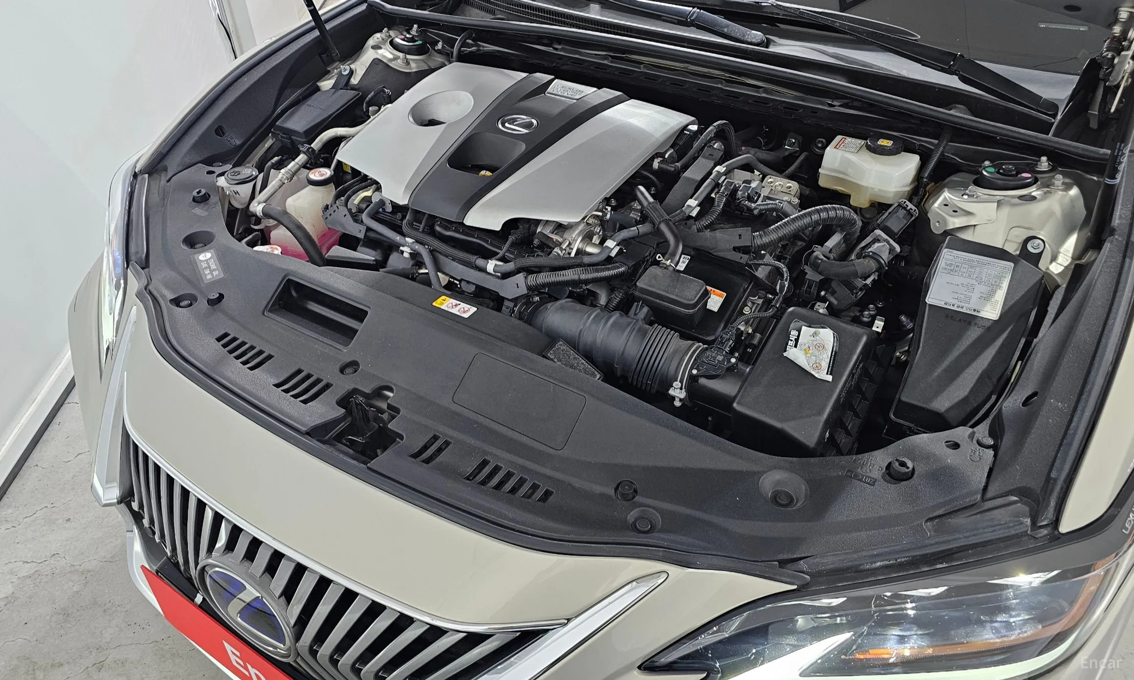 Lexus ES300h 7th Generation превью 6