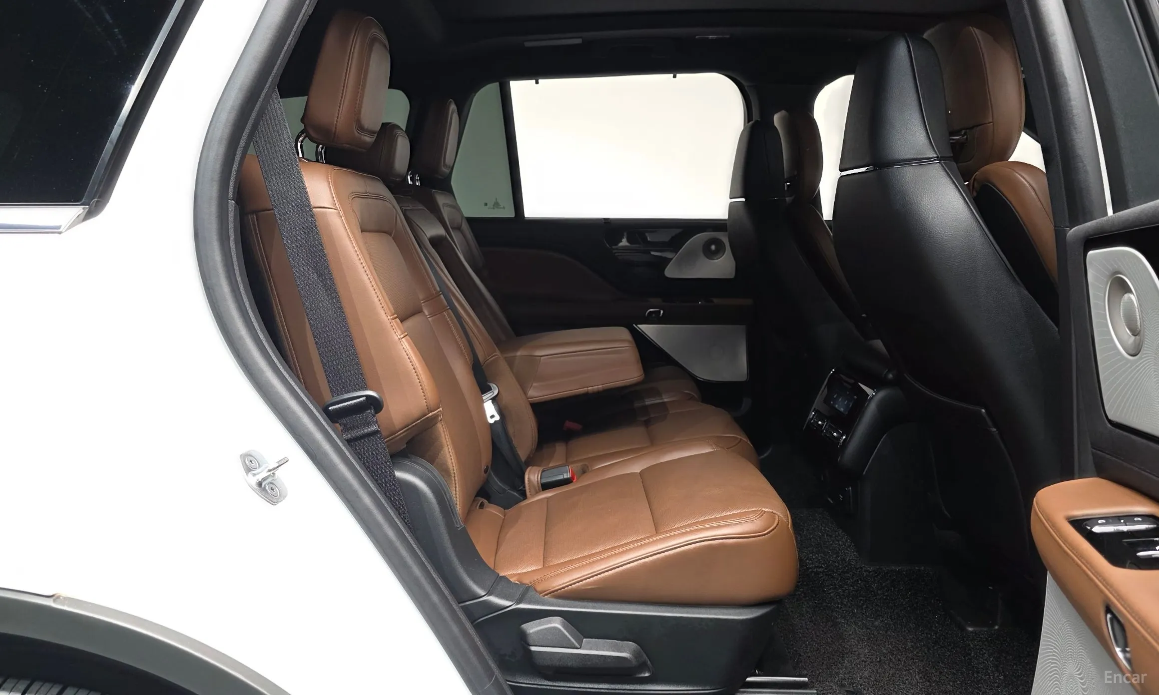 Lincoln Aviator 2nd Generation превью 11