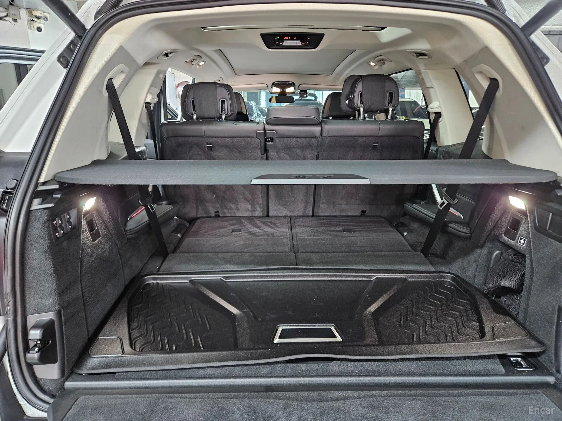 BMW X7 (G07) превью 19