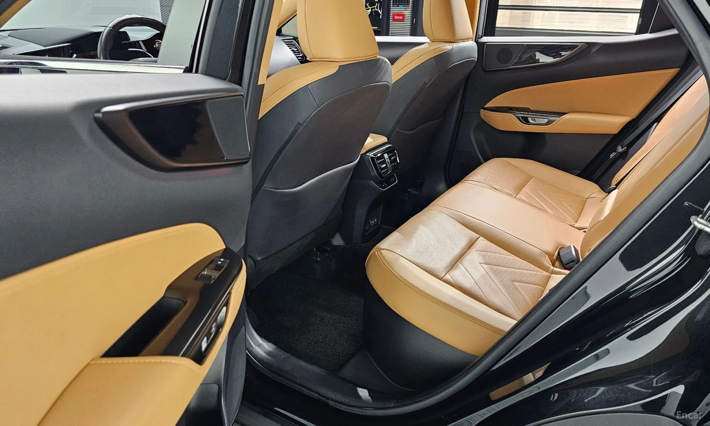 Lexus NX450h + 2nd Gen превью 12