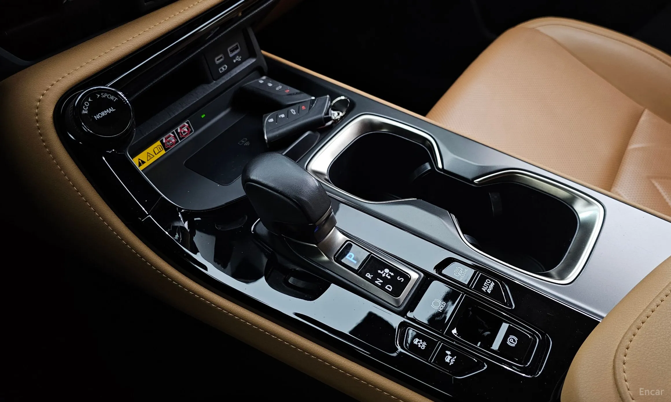 Lexus NX450h + 2nd Gen превью 9