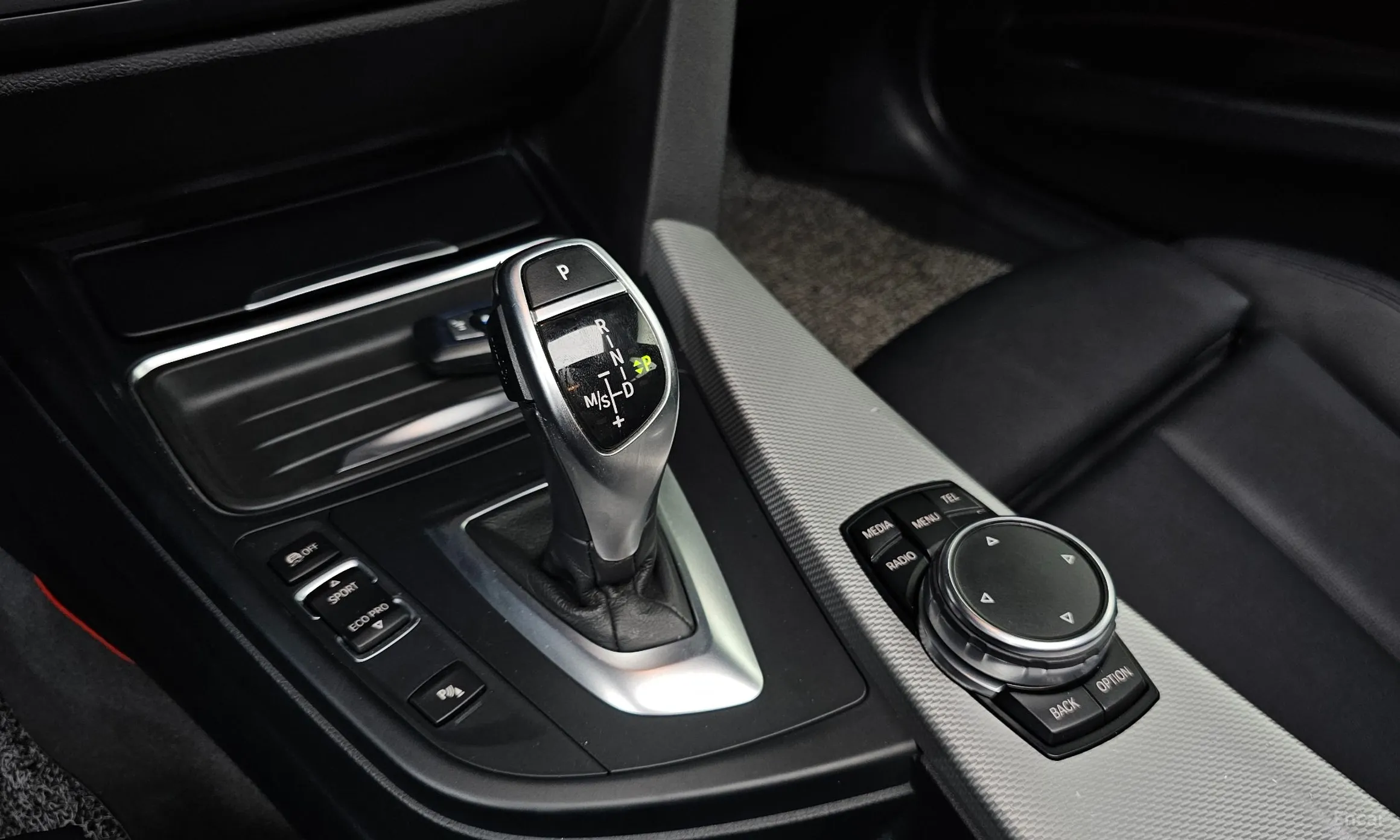 BMW 3 Series (F30) превью 9