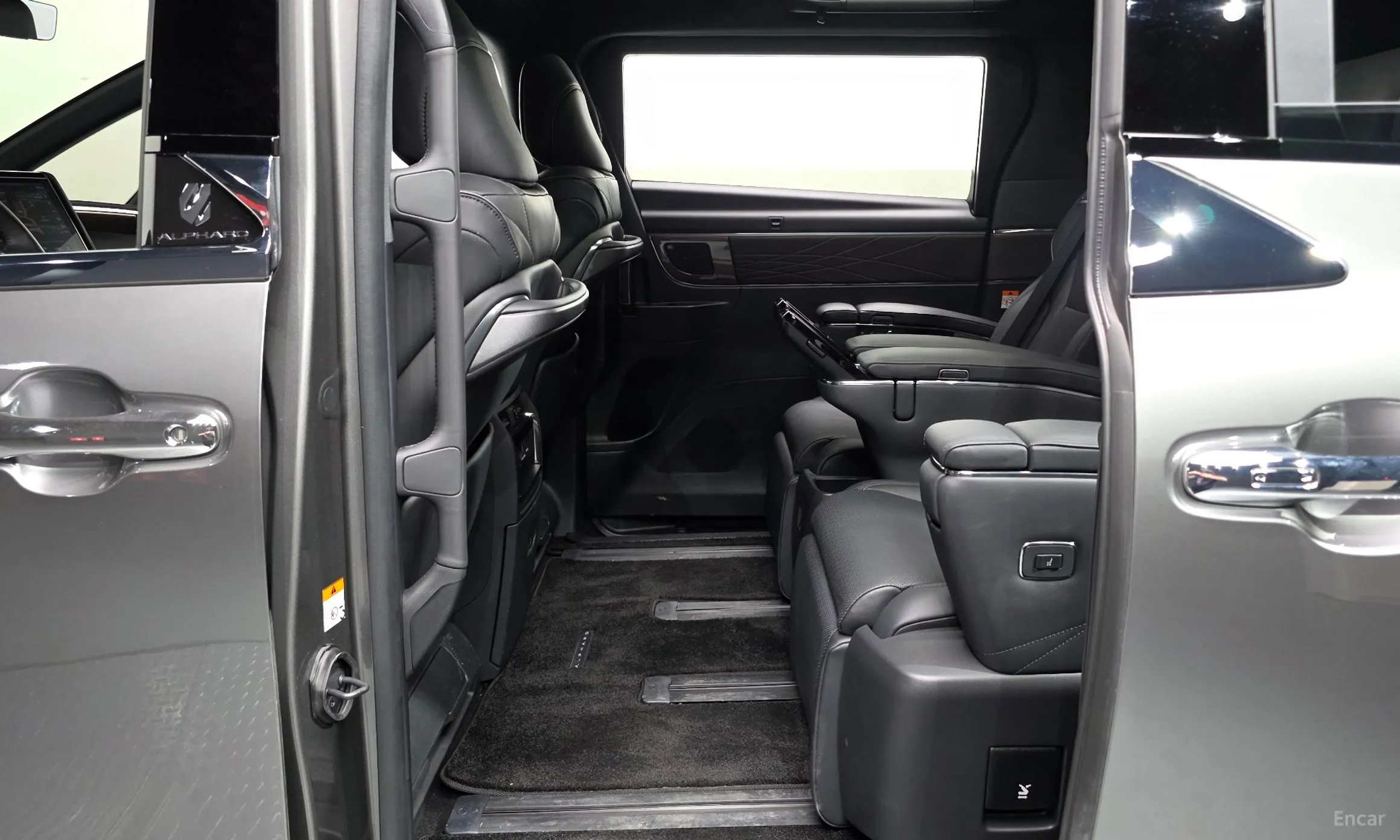 Toyota Alphard 4th Generation превью 11