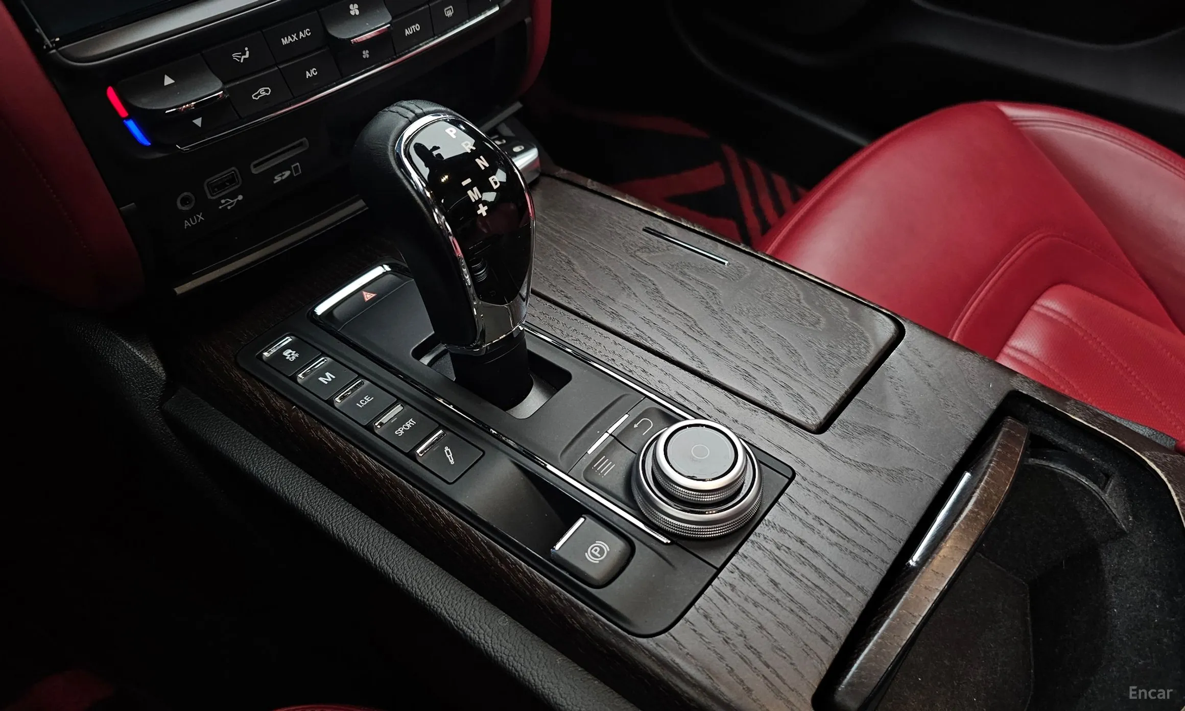 Maserati Quattroporte превью 9