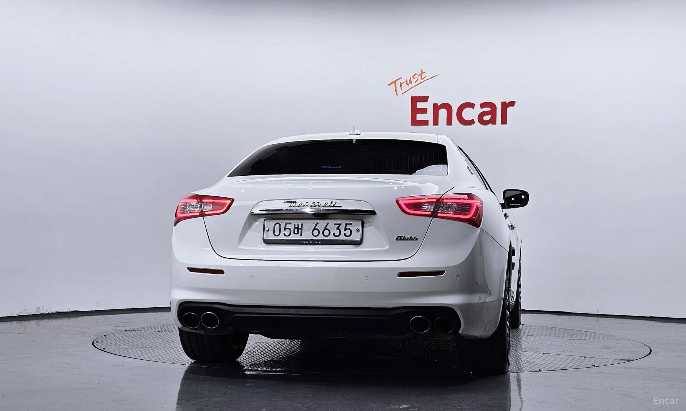 Maserati Ghibli превью 4