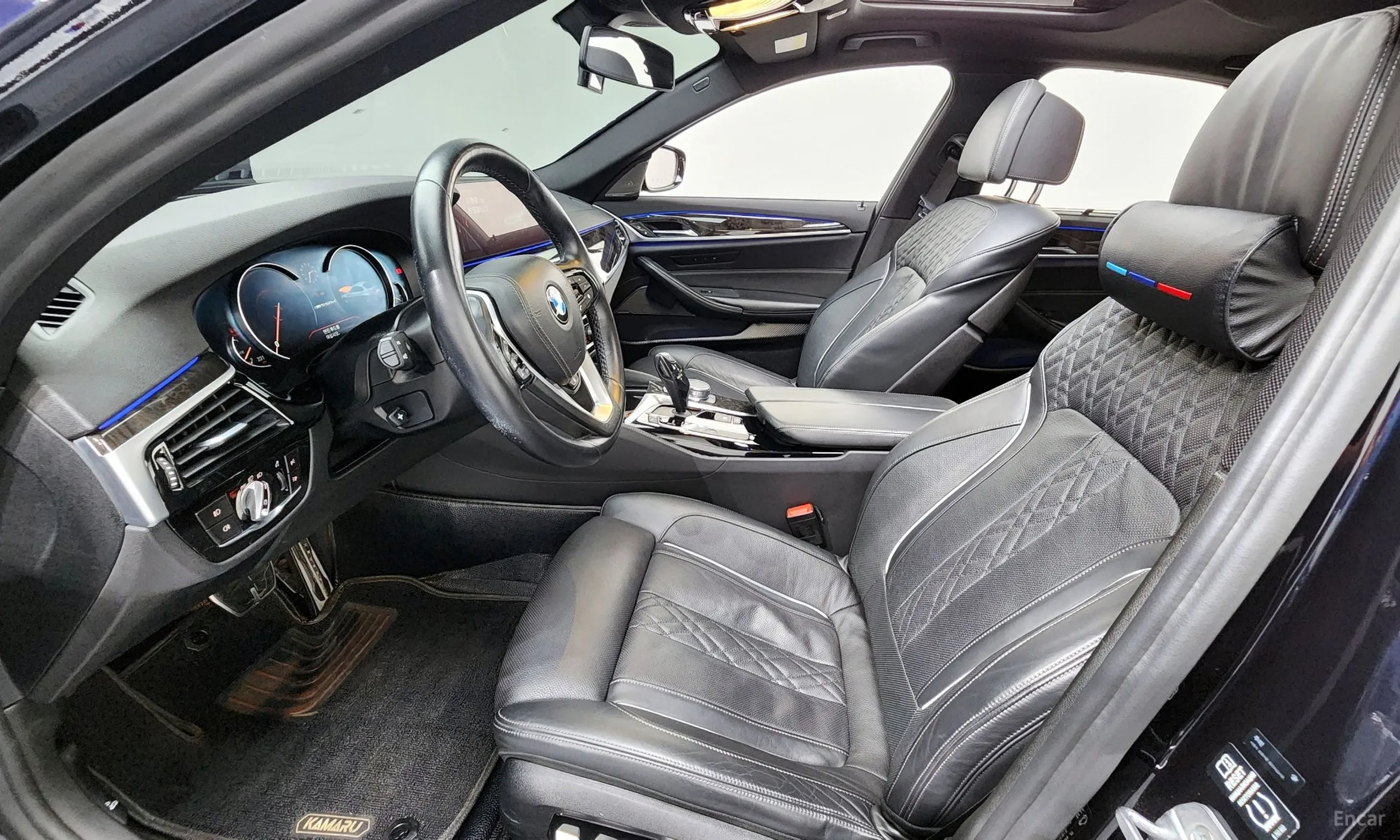 BMW 5 Series (G30) превью 19