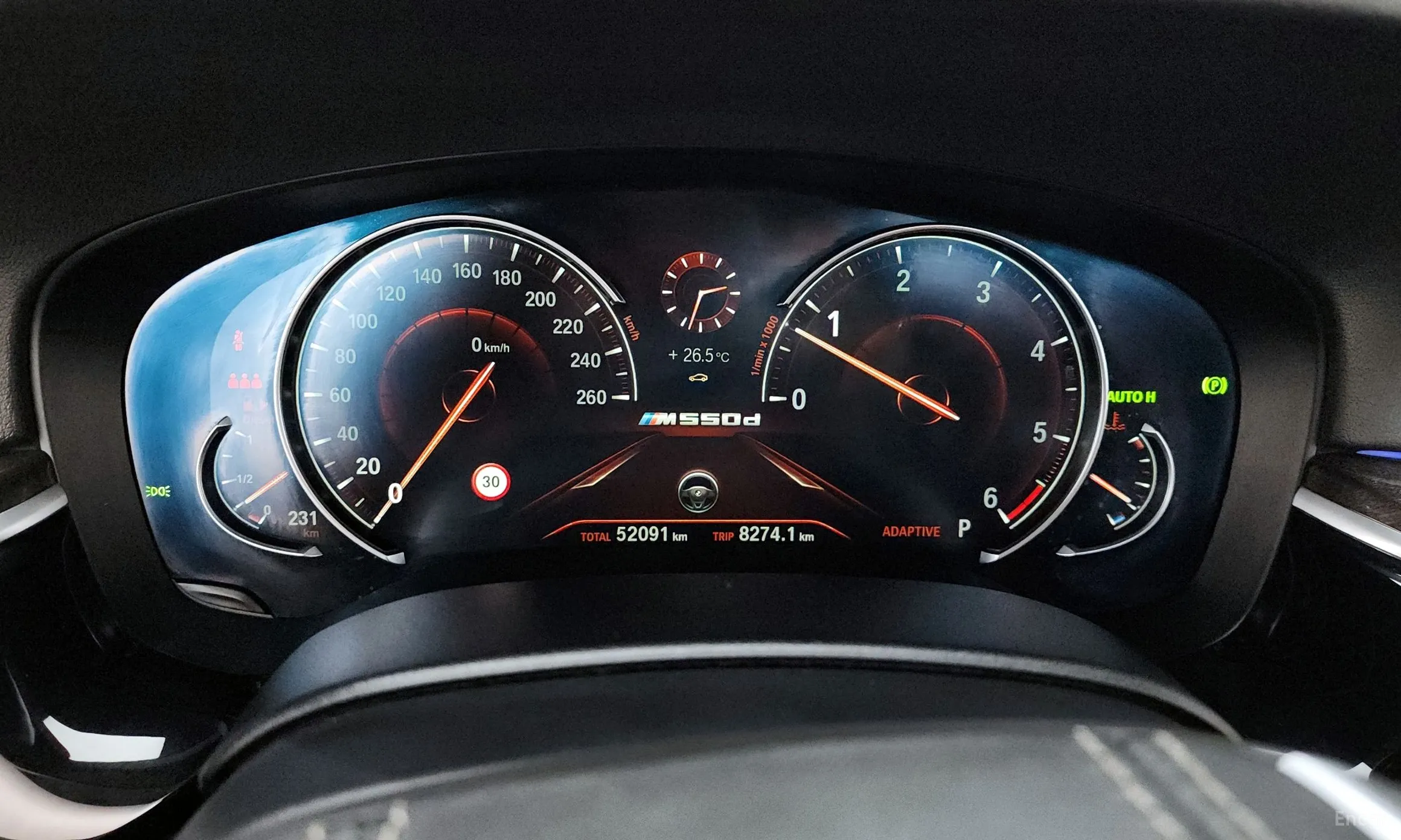 BMW 5 Series (G30) превью 8