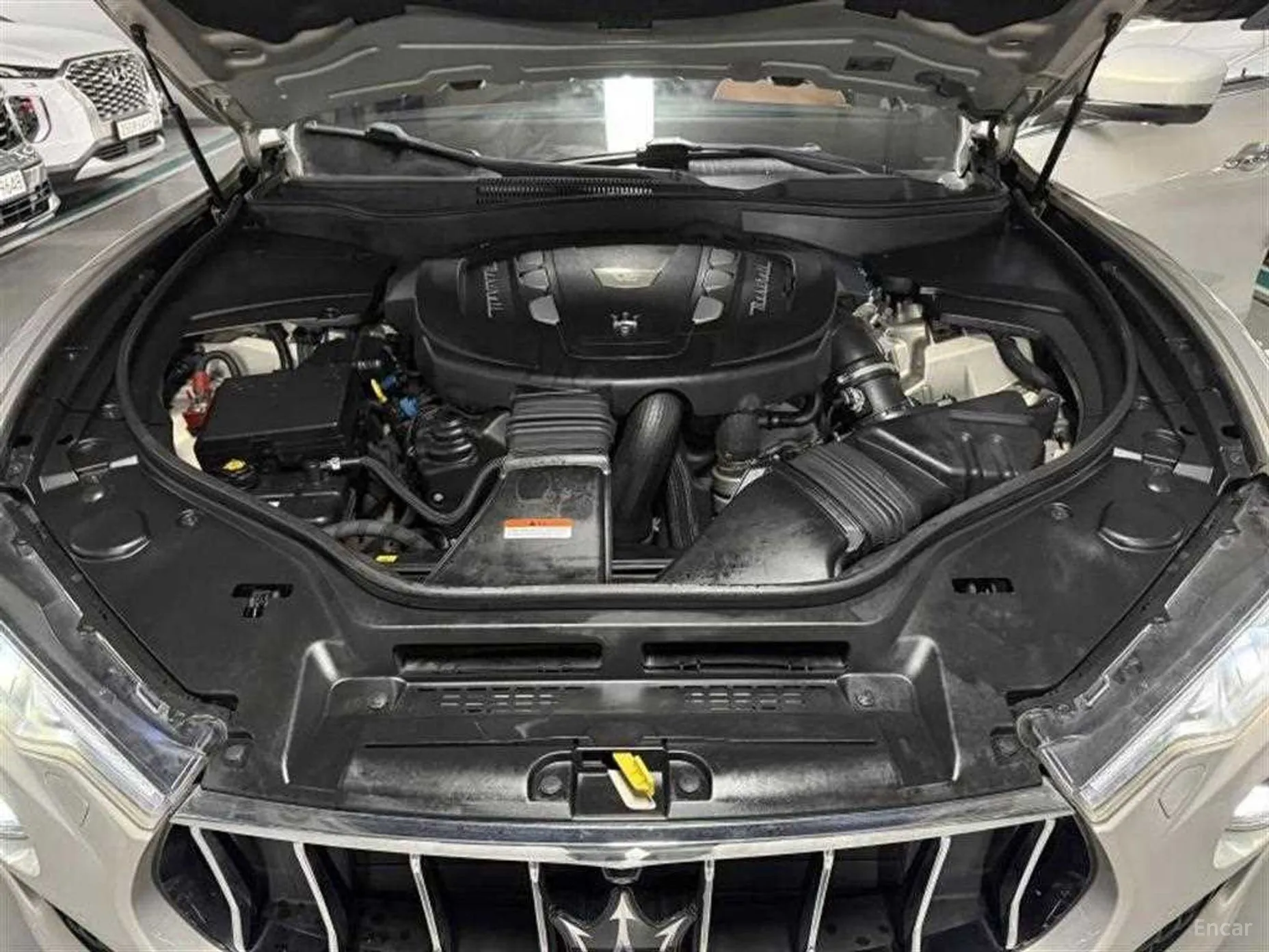 Maserati Levante превью 5