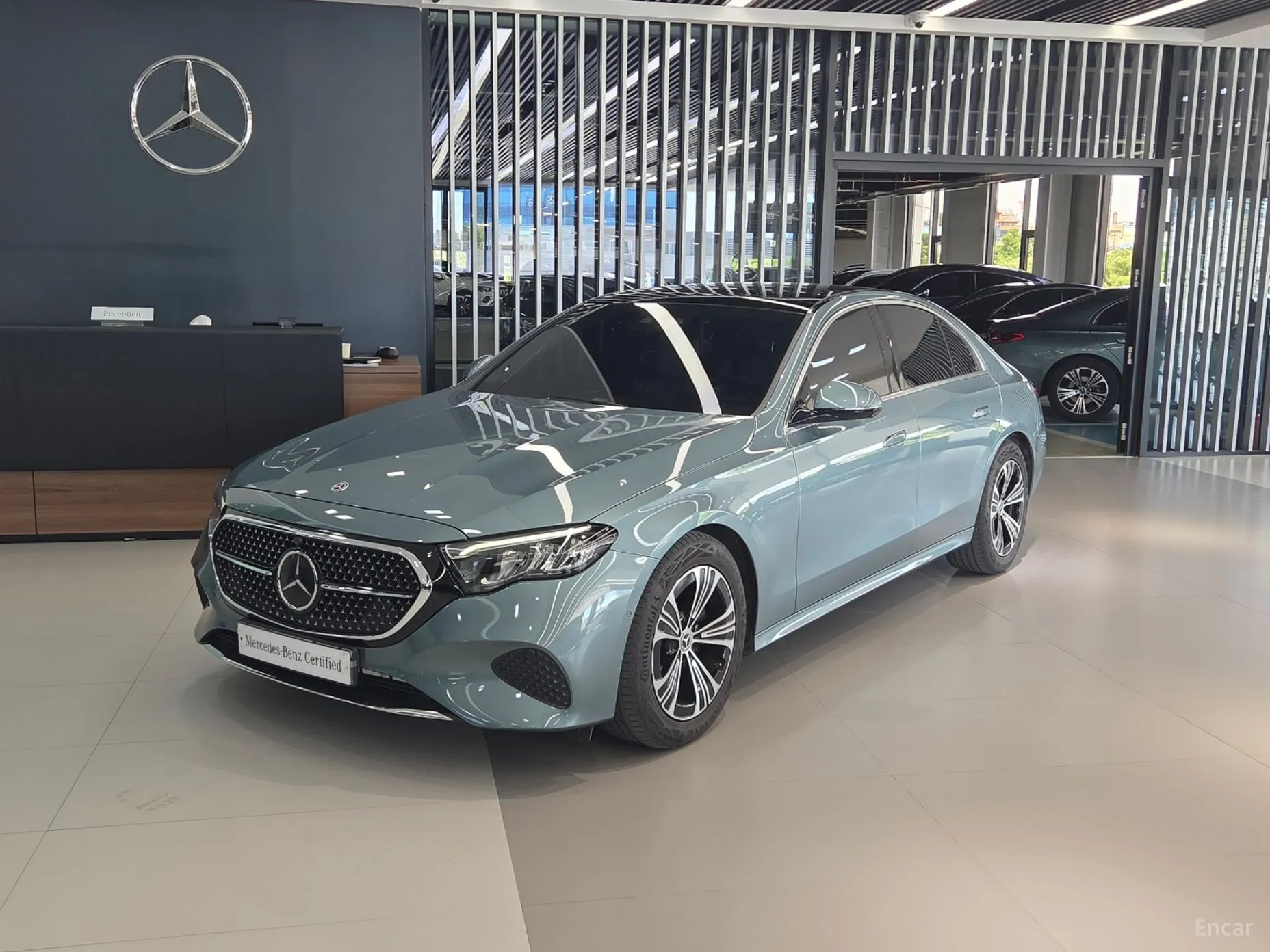 E-Class W214
