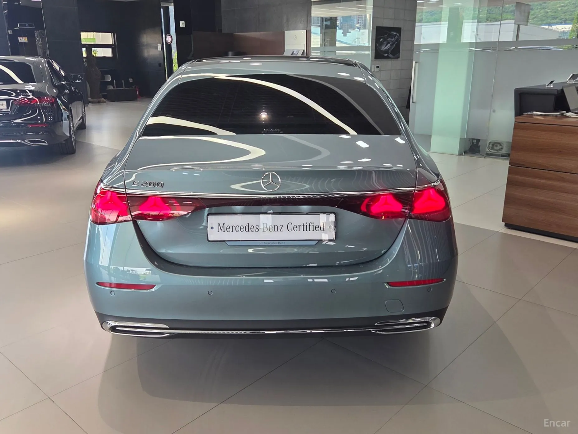 Mercedes Benz E-Class W214 превью 4