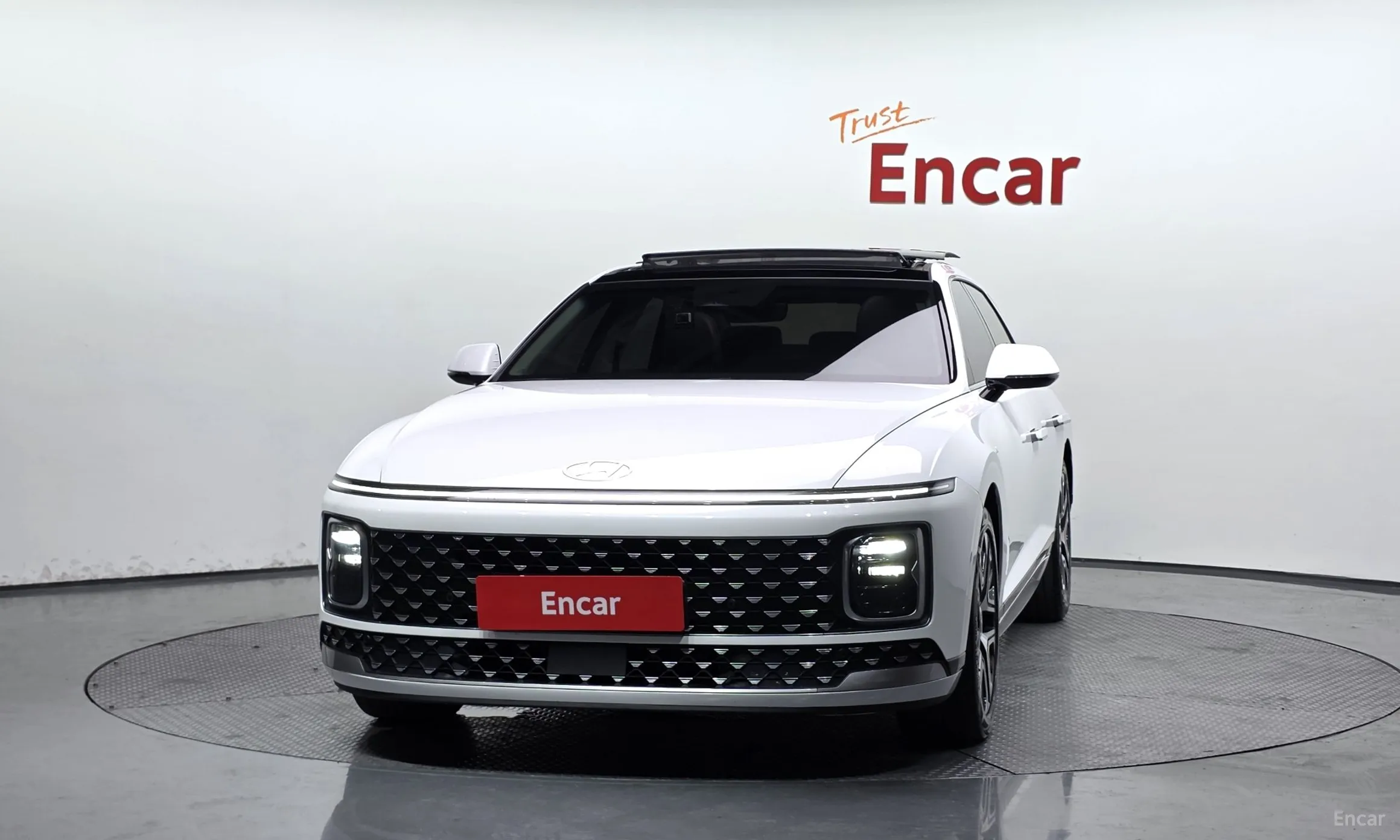 Hyundai Grandeur (GN7) превью 3