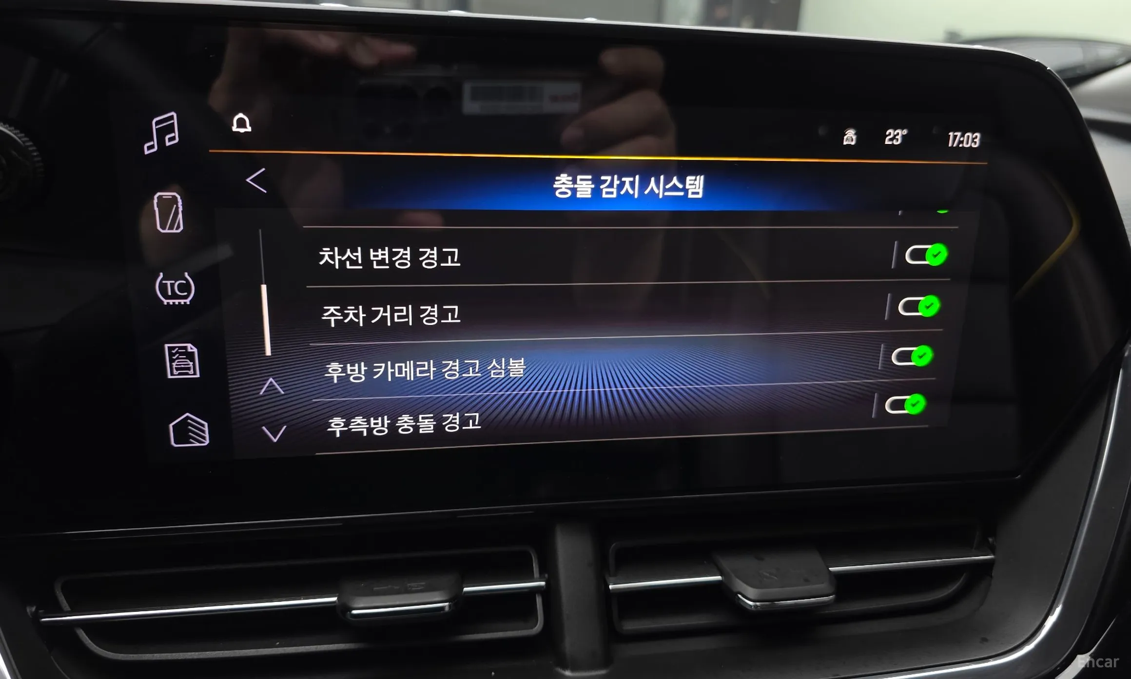 Chevrolet (GM Daewoo) Trax Crossover превью 16
