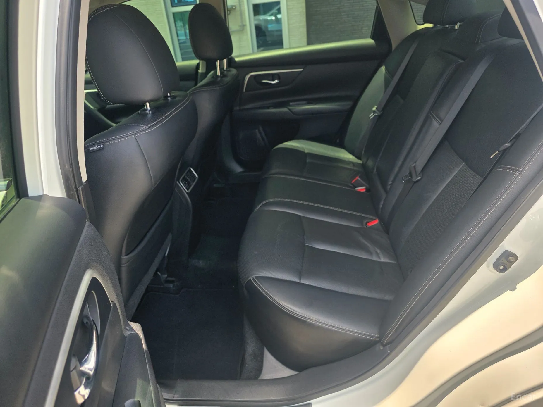 Nissan Altima превью 14