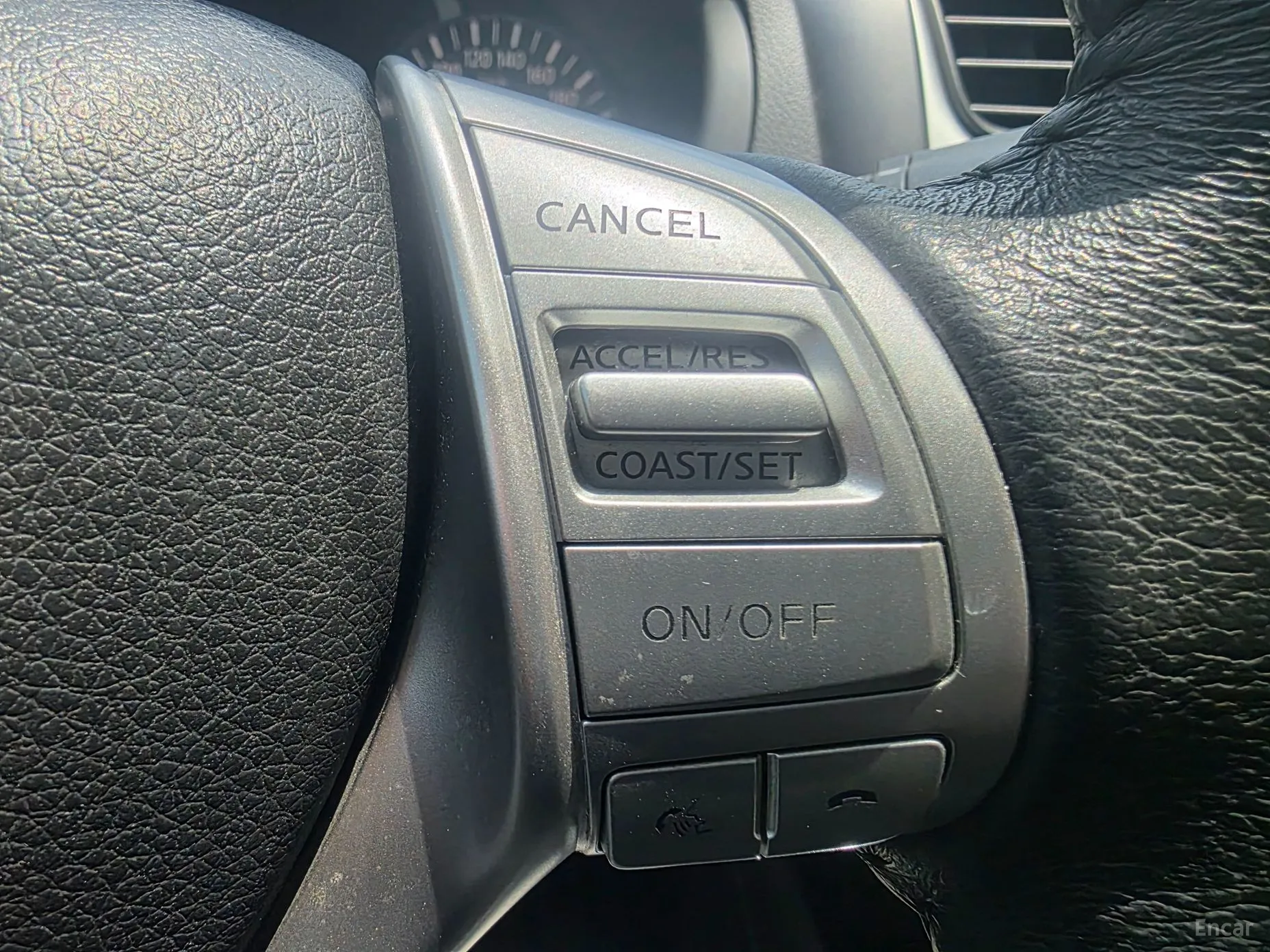 Nissan Altima превью 18