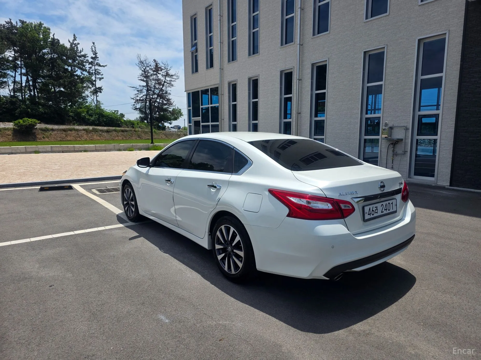 Nissan Altima превью 6