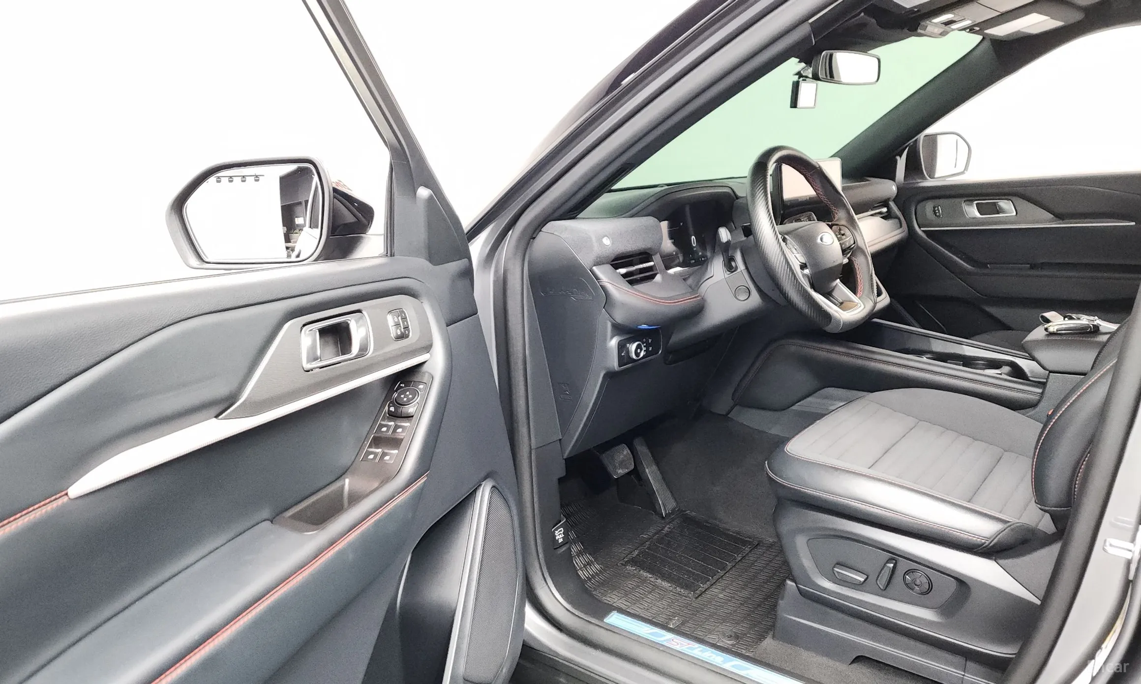 Ford Explorer 6th Generation превью 10