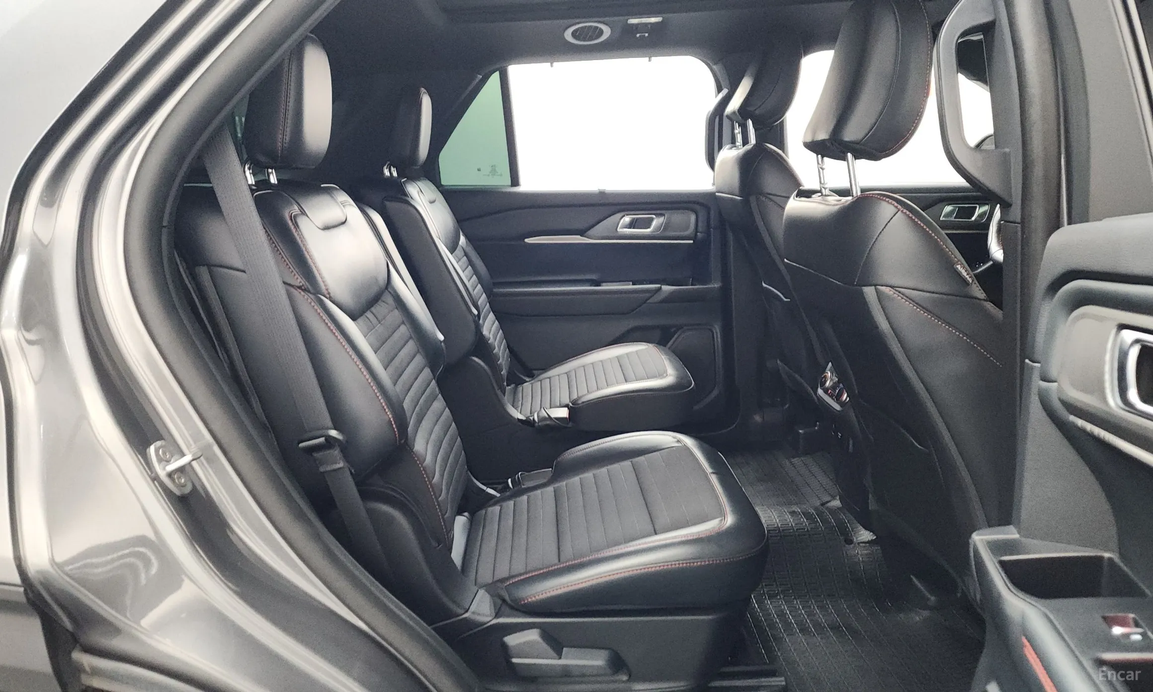 Ford Explorer 6th Generation превью 11