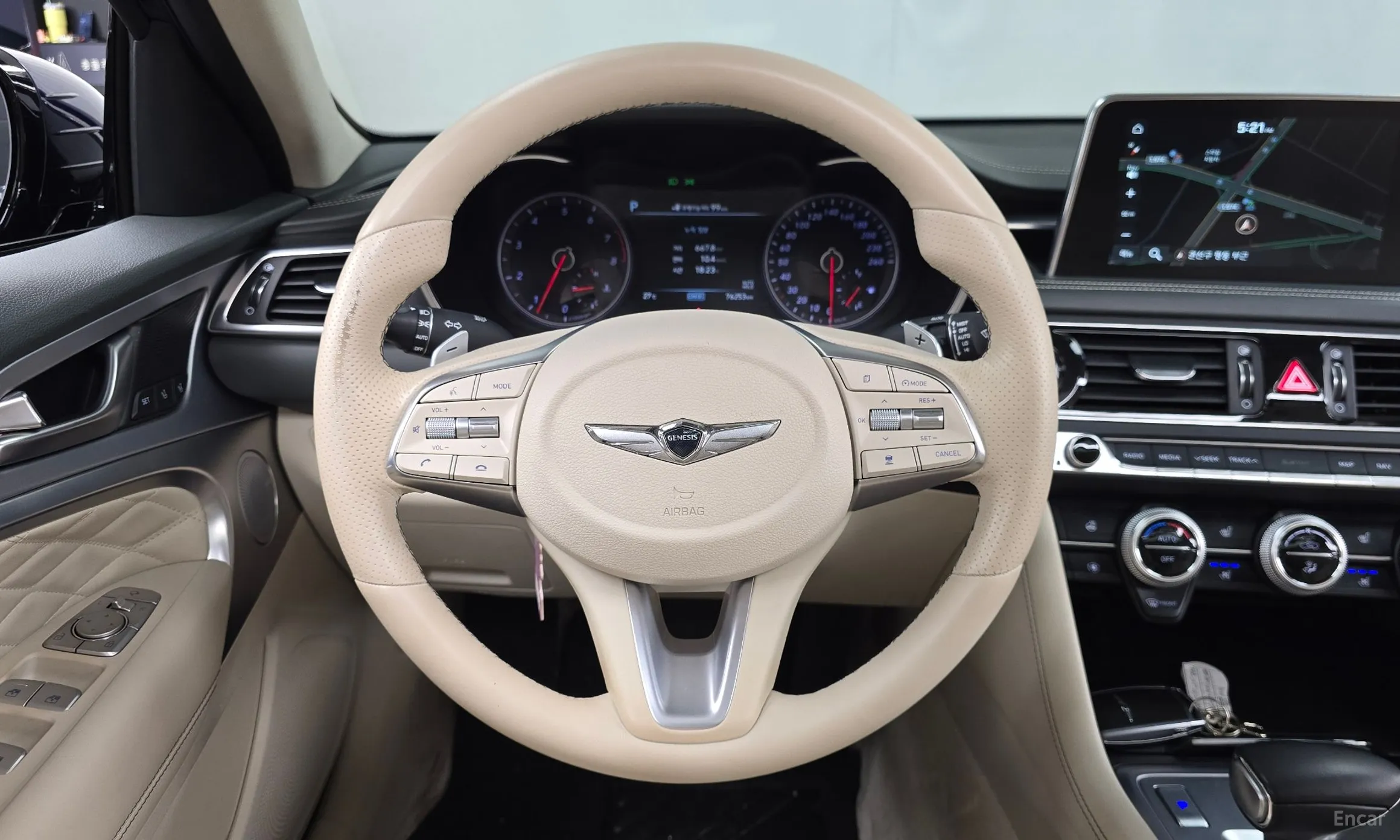 Genesis G70 превью 12