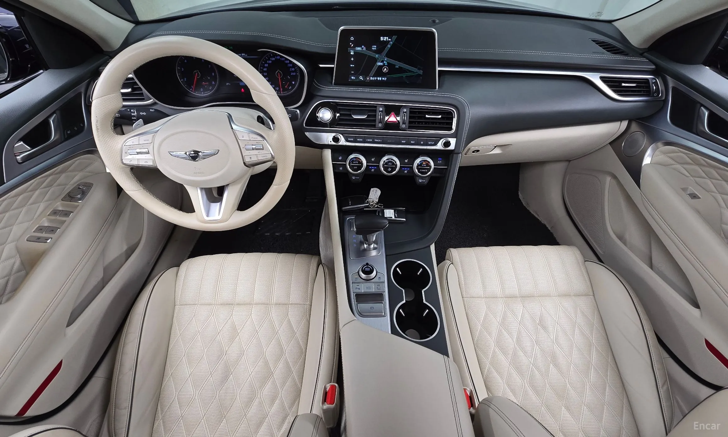 Genesis G70 превью 7
