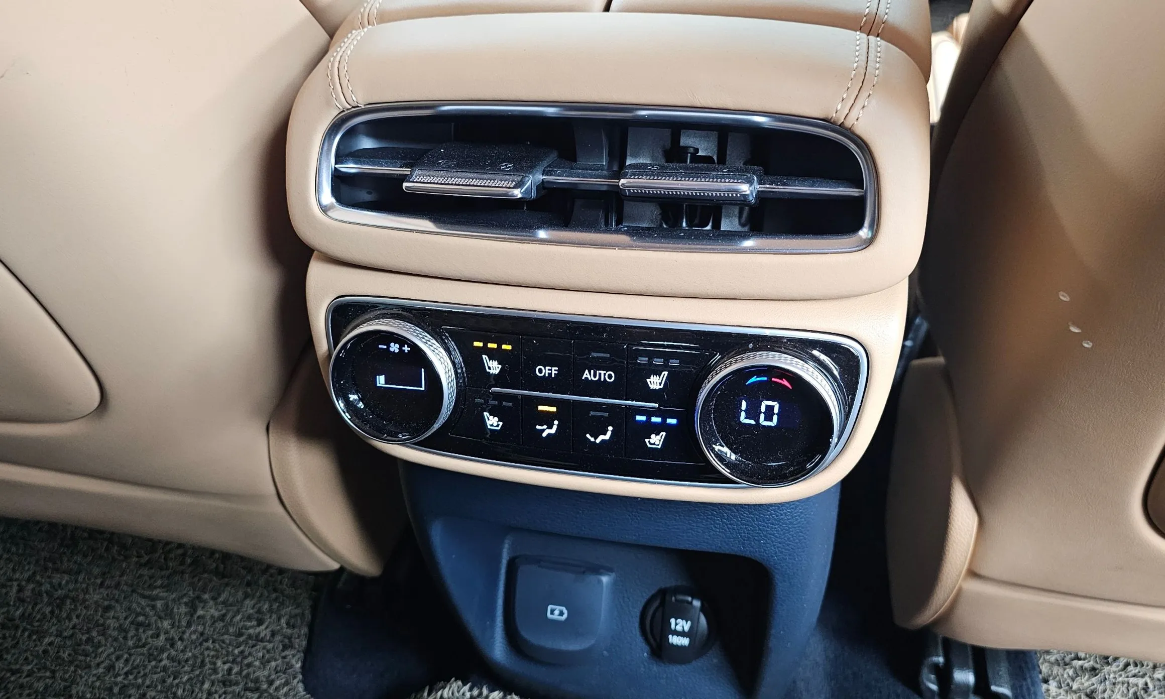 Genesis GV80 превью 19