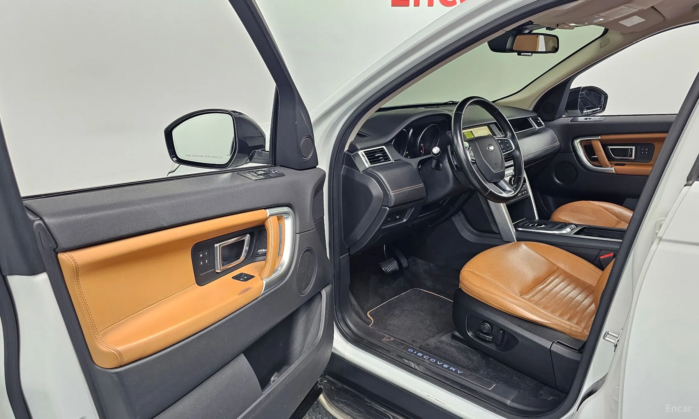 Land Rover Discovery Sports превью 10