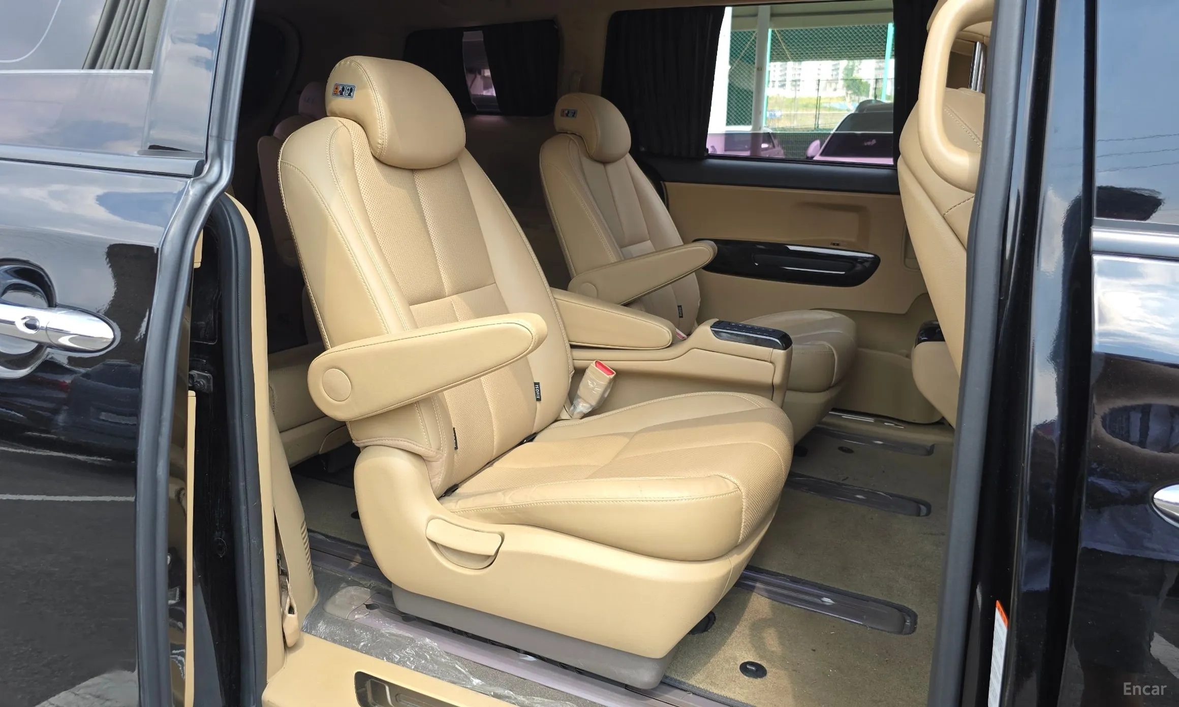 Kia Carnival превью 12