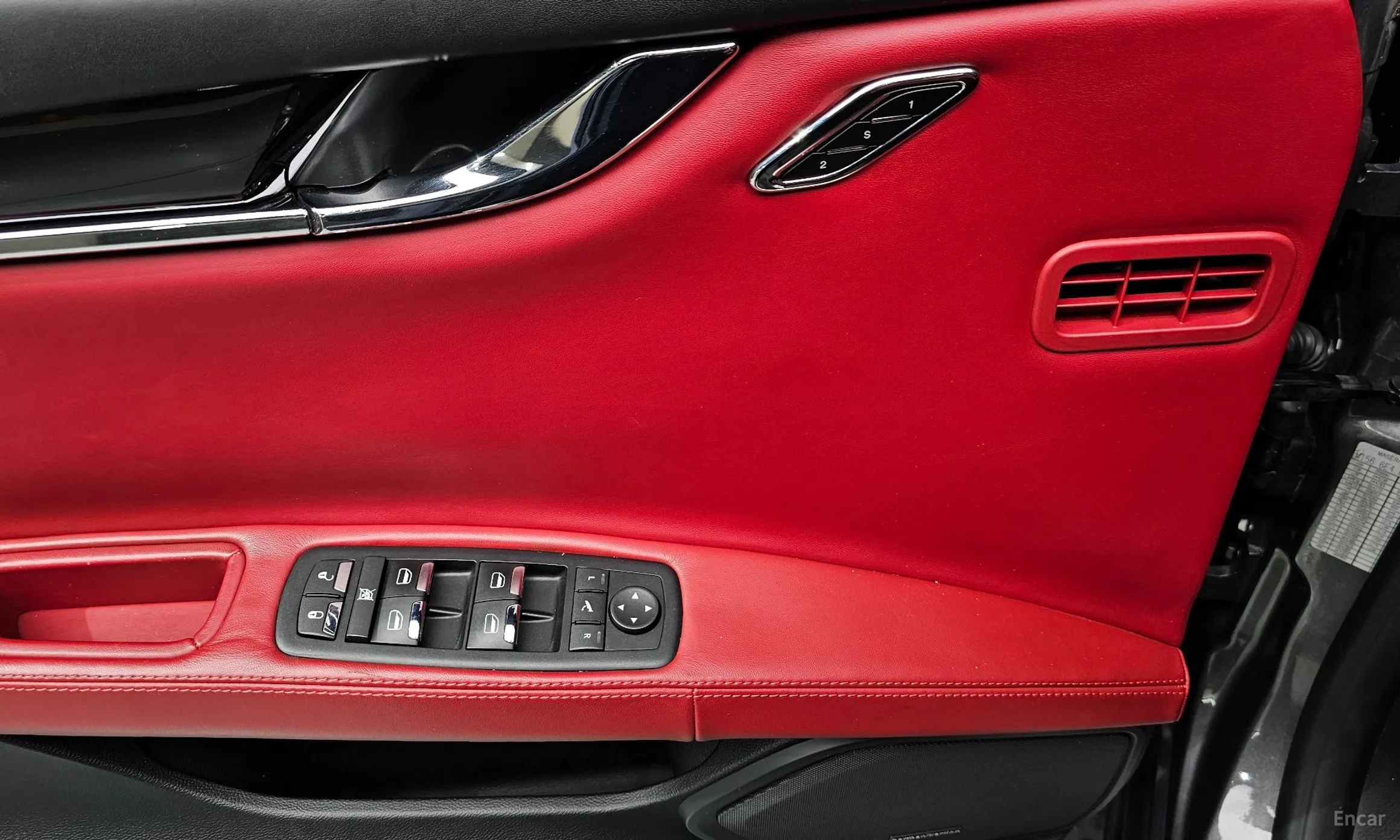 Maserati Quattroporte превью 18