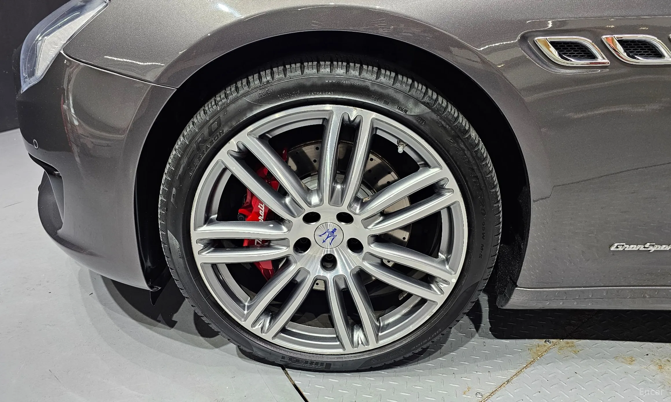 Maserati Quattroporte превью 5