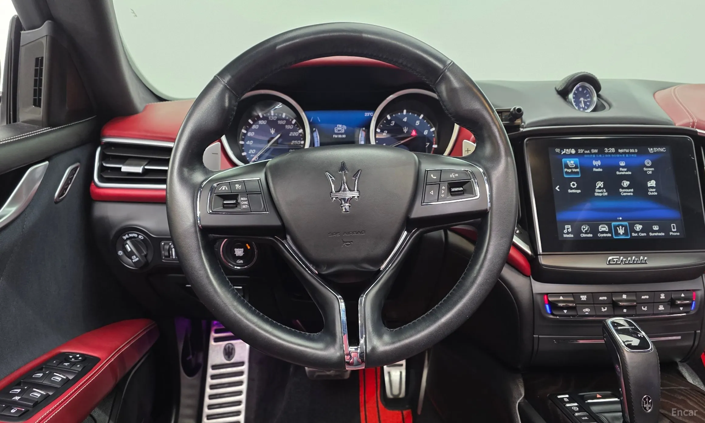 Maserati Ghibli превью 13