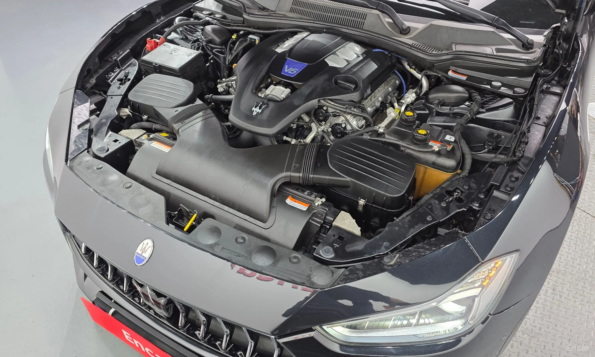 Maserati Ghibli превью 6