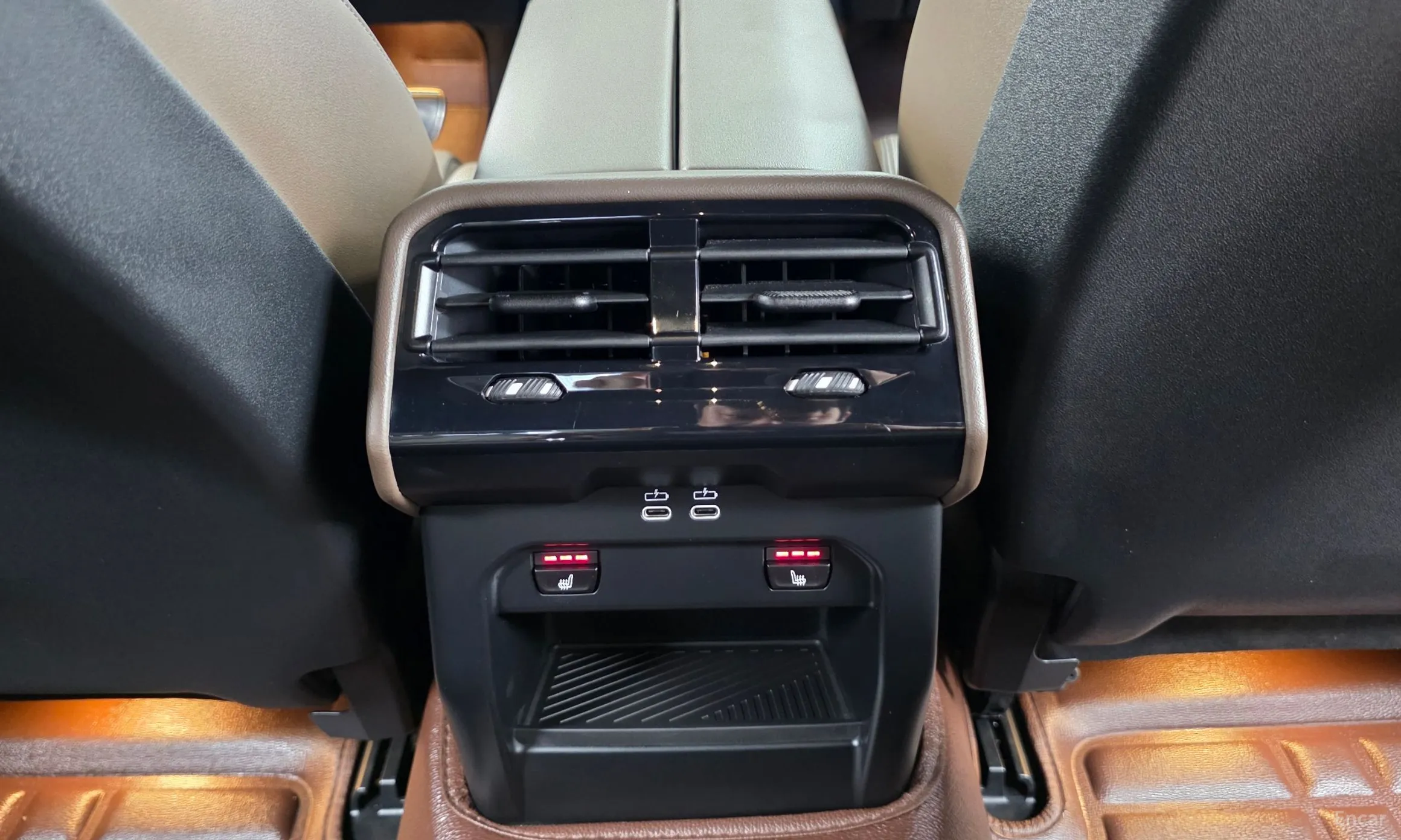 BMW 5 Series (G60) превью 18