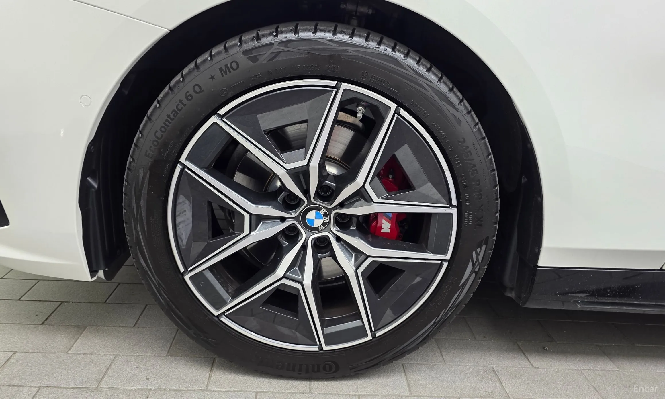 BMW 5 Series (G60) превью 5