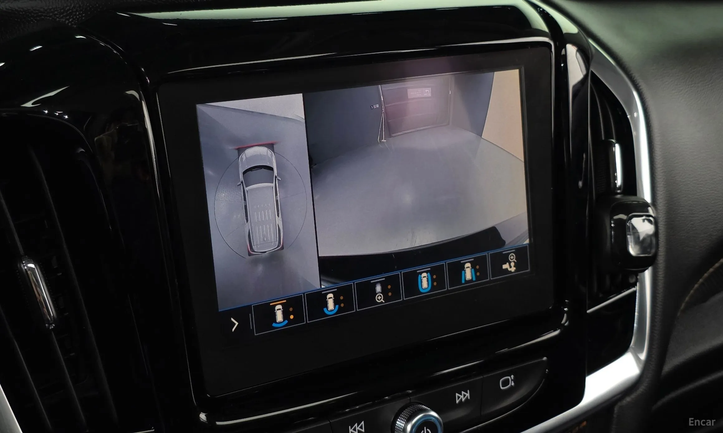 Chevrolet (GM Daewoo) Traverse превью 14