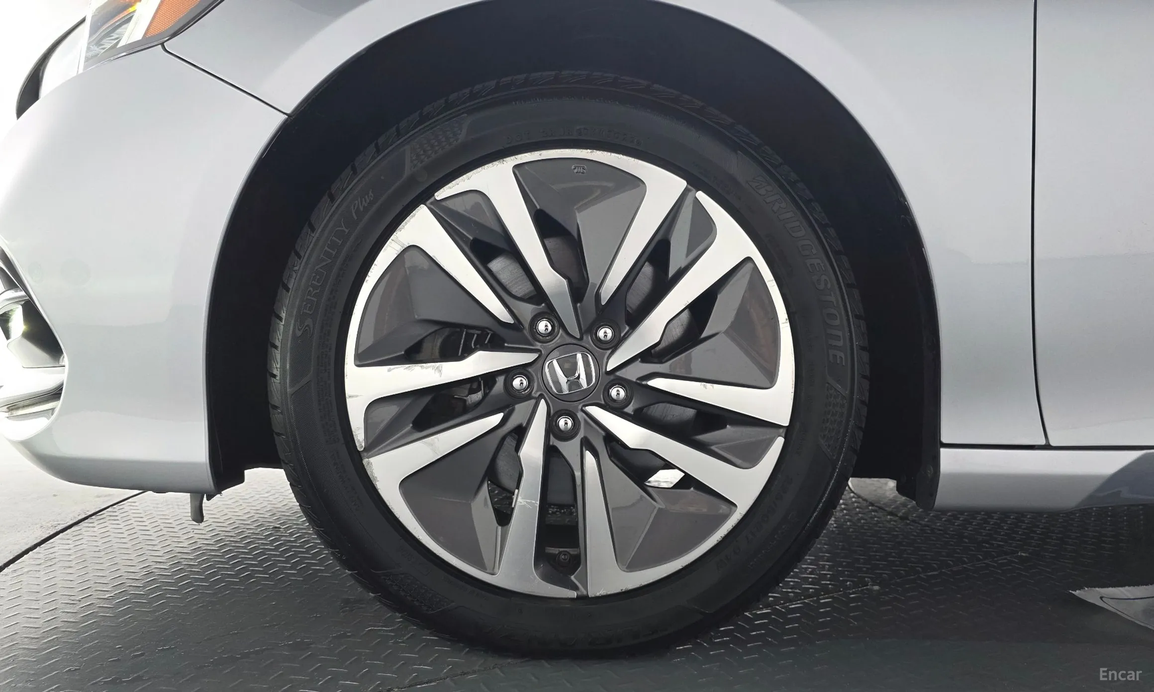 Honda Accord 10th Generation превью 5